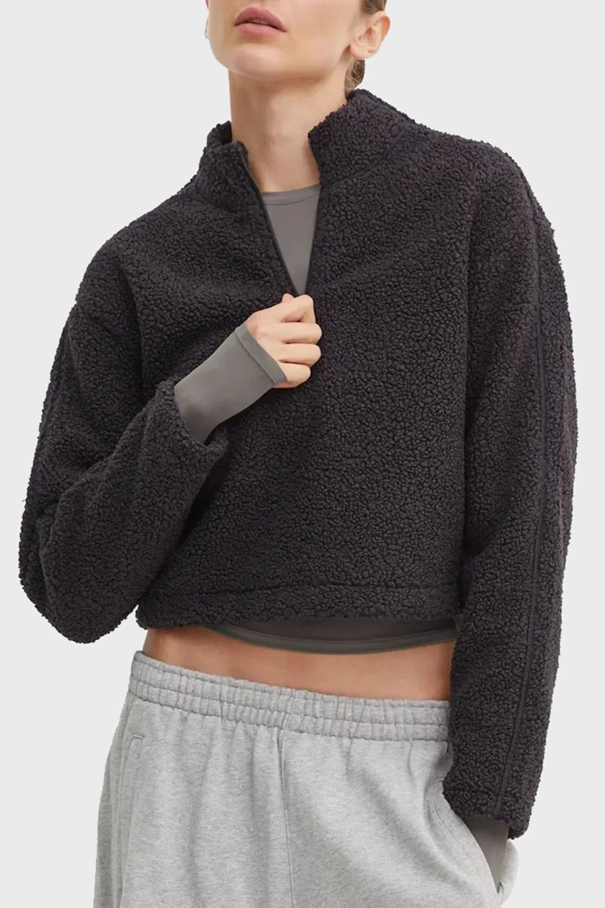 Calvin Klein Regular Fit Crop 00GWF4W307BAE Bayan Sweat 00GWF4W307 BAE SİYAH - 1