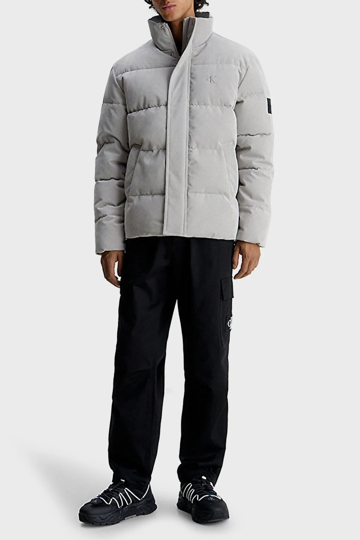 Calvin Klein Regular Fit Dik Yaka Kadife Dokulu J30J324059PEE Erkek Mont J30J324059 PEE GRİ - 4