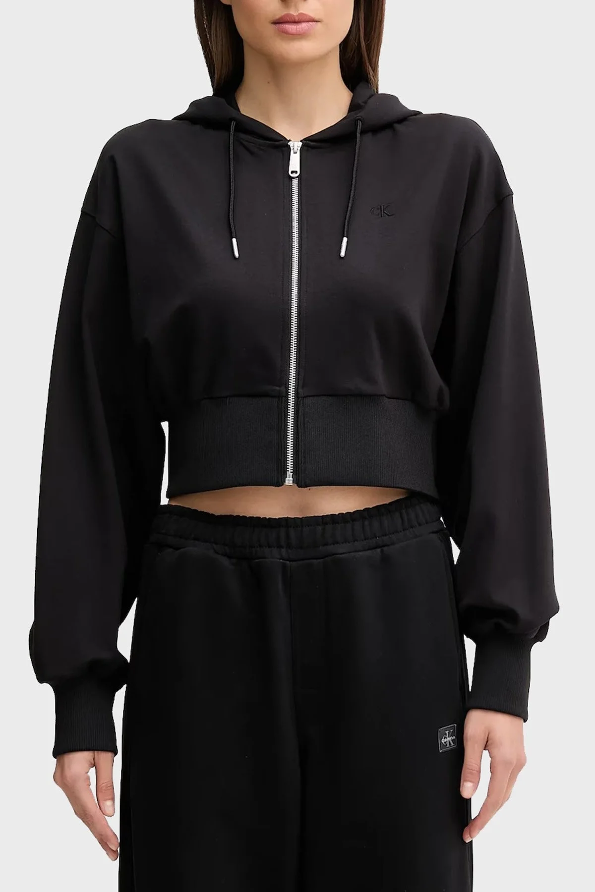Calvin Klein Regular Fit Kapüşonlu Fermuarlı Logolu Crop LV047C247GUB1 Bayan Sweat LV047C247G UB1 SİYAH - 1