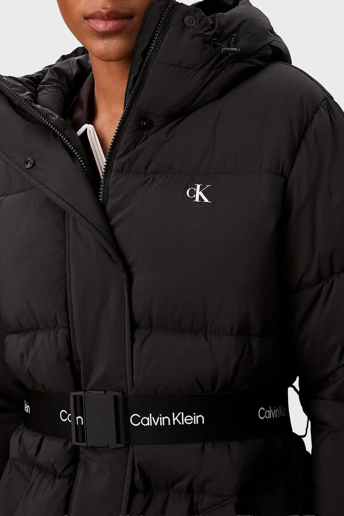 Calvin Klein Regular Fit Kapüşonlu Kemer Detaylı Suya Dayanıklı LV047D507GUB1 Bayan Mont LV047D507G UB1 SİYAH - 4