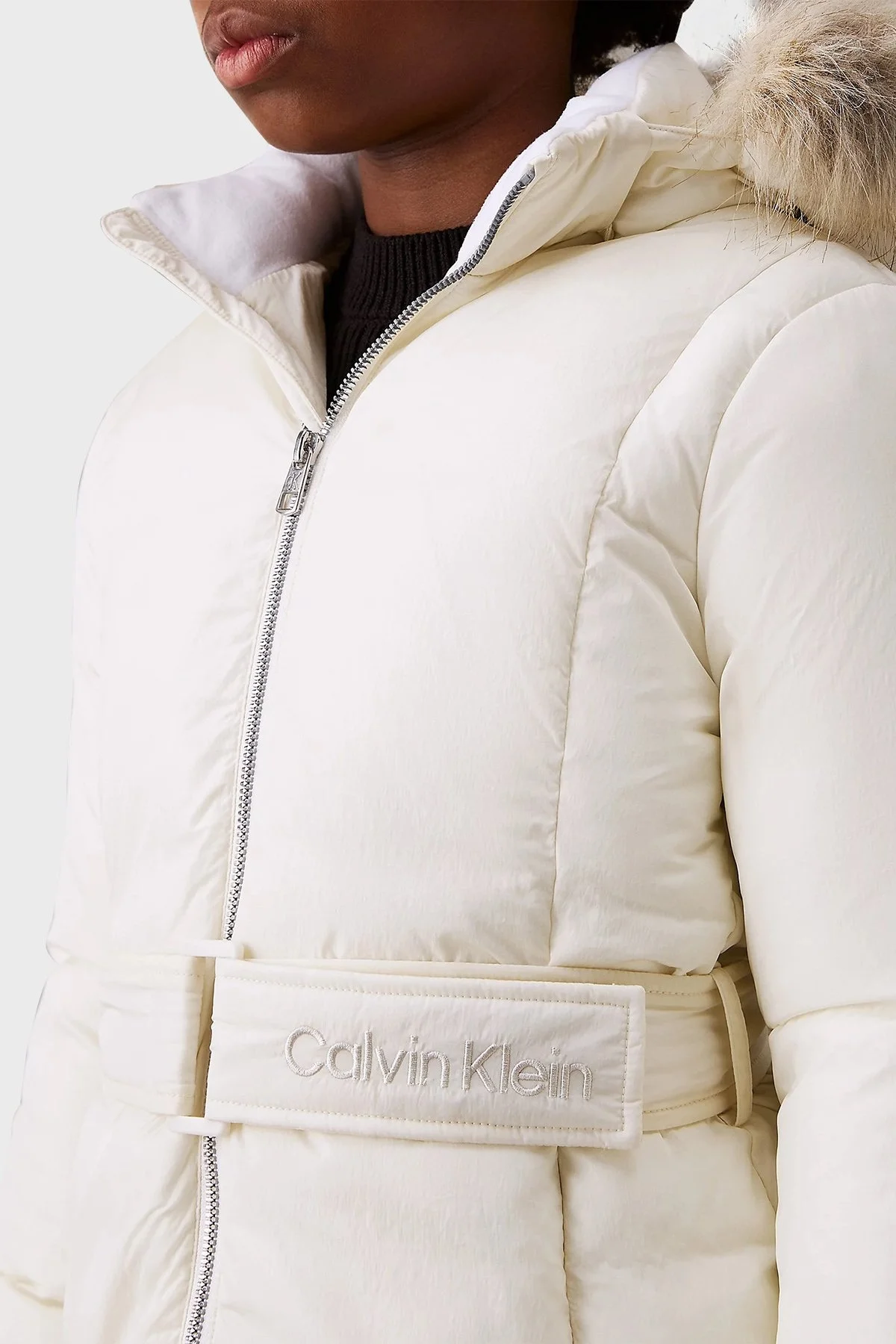 Calvin Klein Regular Fit Kapüşonlu Logolu Kemerli IG0IG02685YBI Çocuk Mont IG0IG02685 YBI BEYAZ - 4