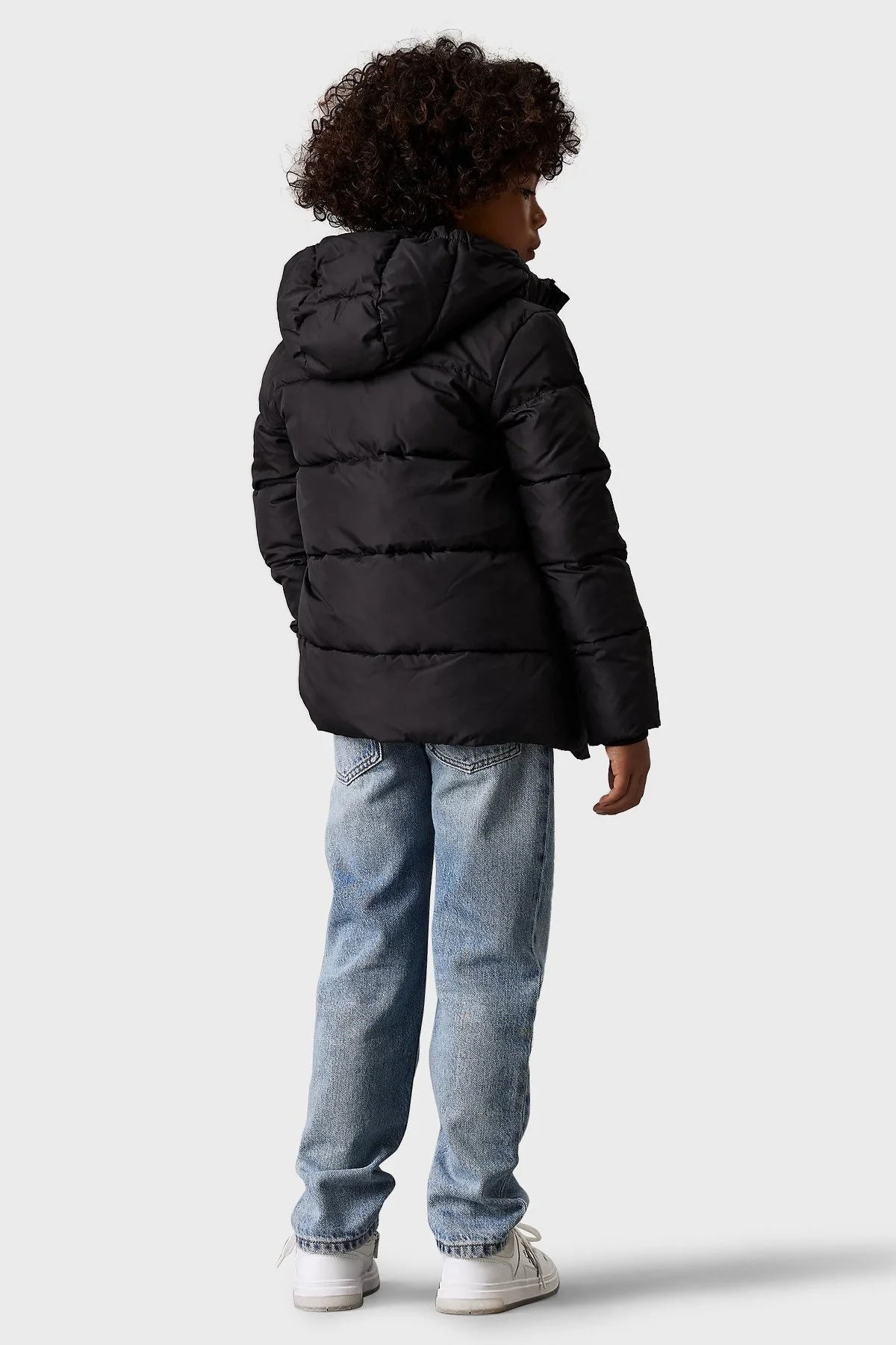 Calvin Klein Regular Fit Kapüşonlu Logolu Şişme IB0IB01276BEH Çocuk Mont IB0IB01276 BEH SİYAH - 3