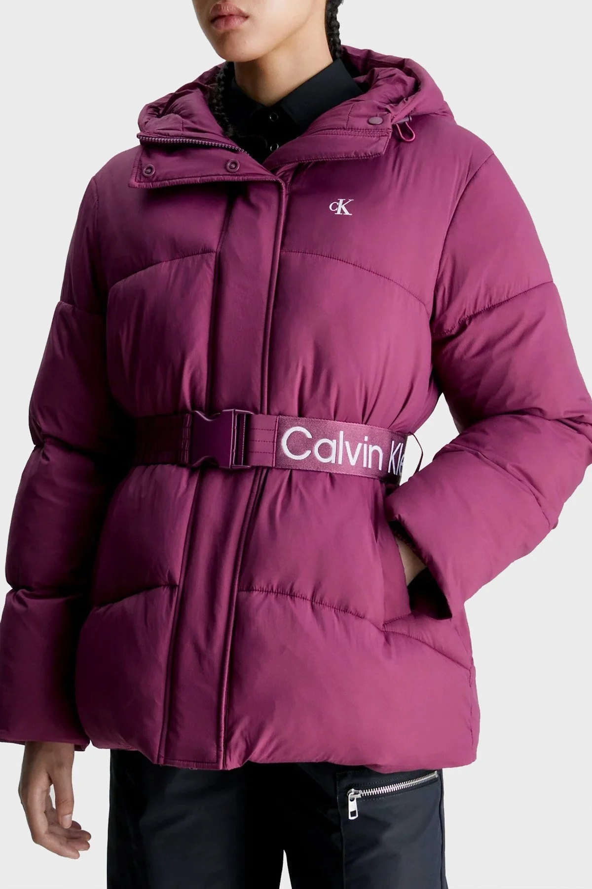 Calvin Klein Regular Fit Kemerli Kapüşonlu Şişme J20J221896VAC Bayan Mont J20J221896 VAC MÜRDÜM - 1