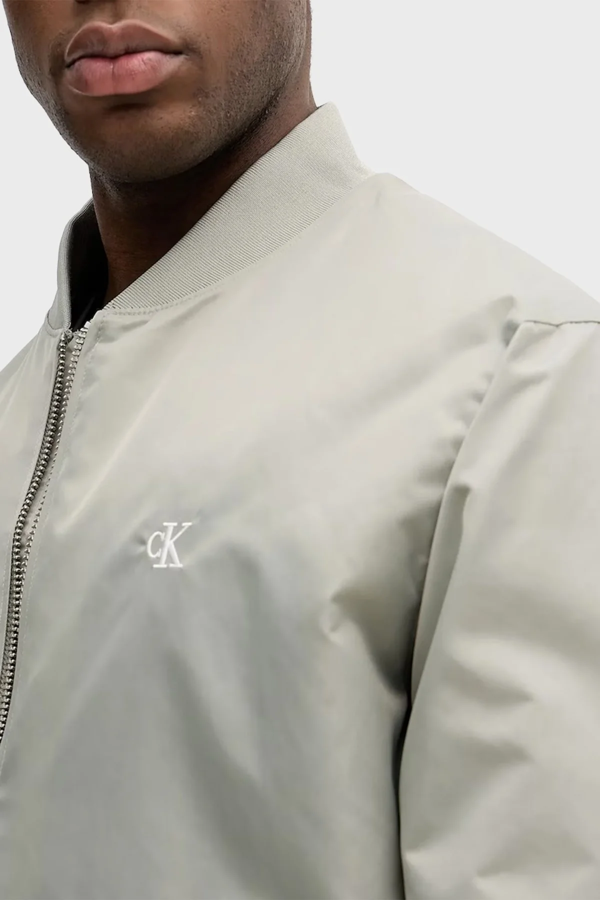 Calvin Klein Regular Fit Kolej Yaka Su itici Bomber LV04RC526G2GB Erkek Ceket LV04RC526G 2GB HAKİ - 4