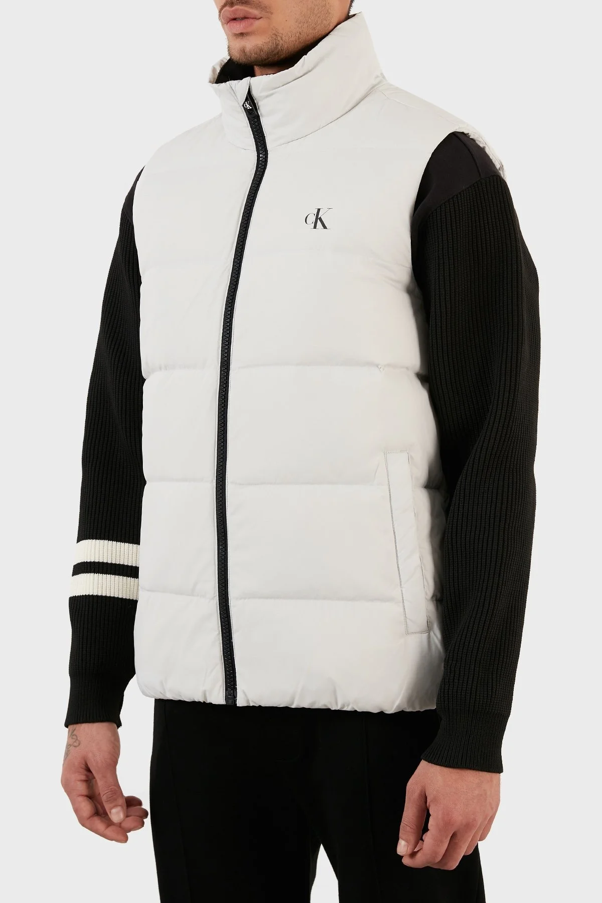 Calvin Klein Regular Fit Kuş Tüyü Dolgulu Dik Yakalı Şişme Erkek Yelek J30J319055 PRF GRİ - 2