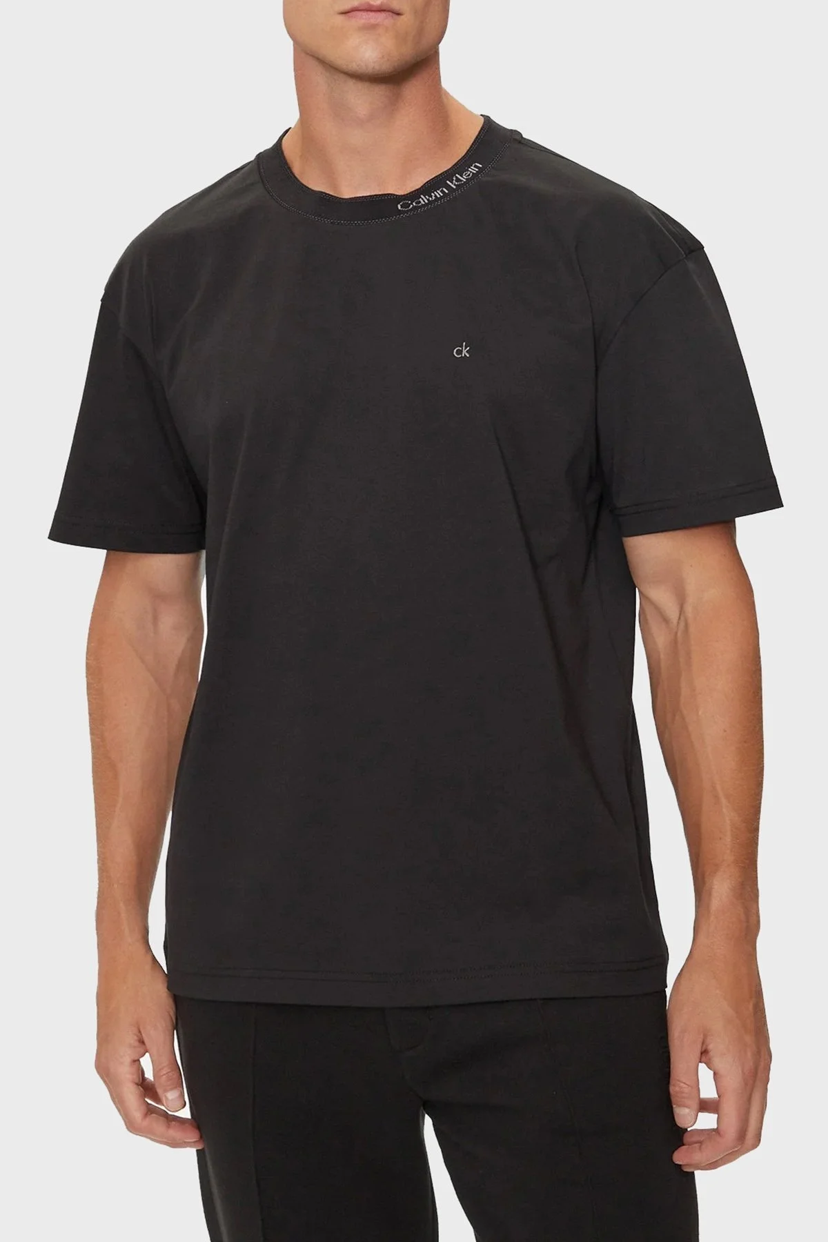 Calvin Klein Regular Fit Pamuklu Bisiklet Yaka K10K114091BEH Erkek T Shirt K10K114091 BEH SİYAH - 1