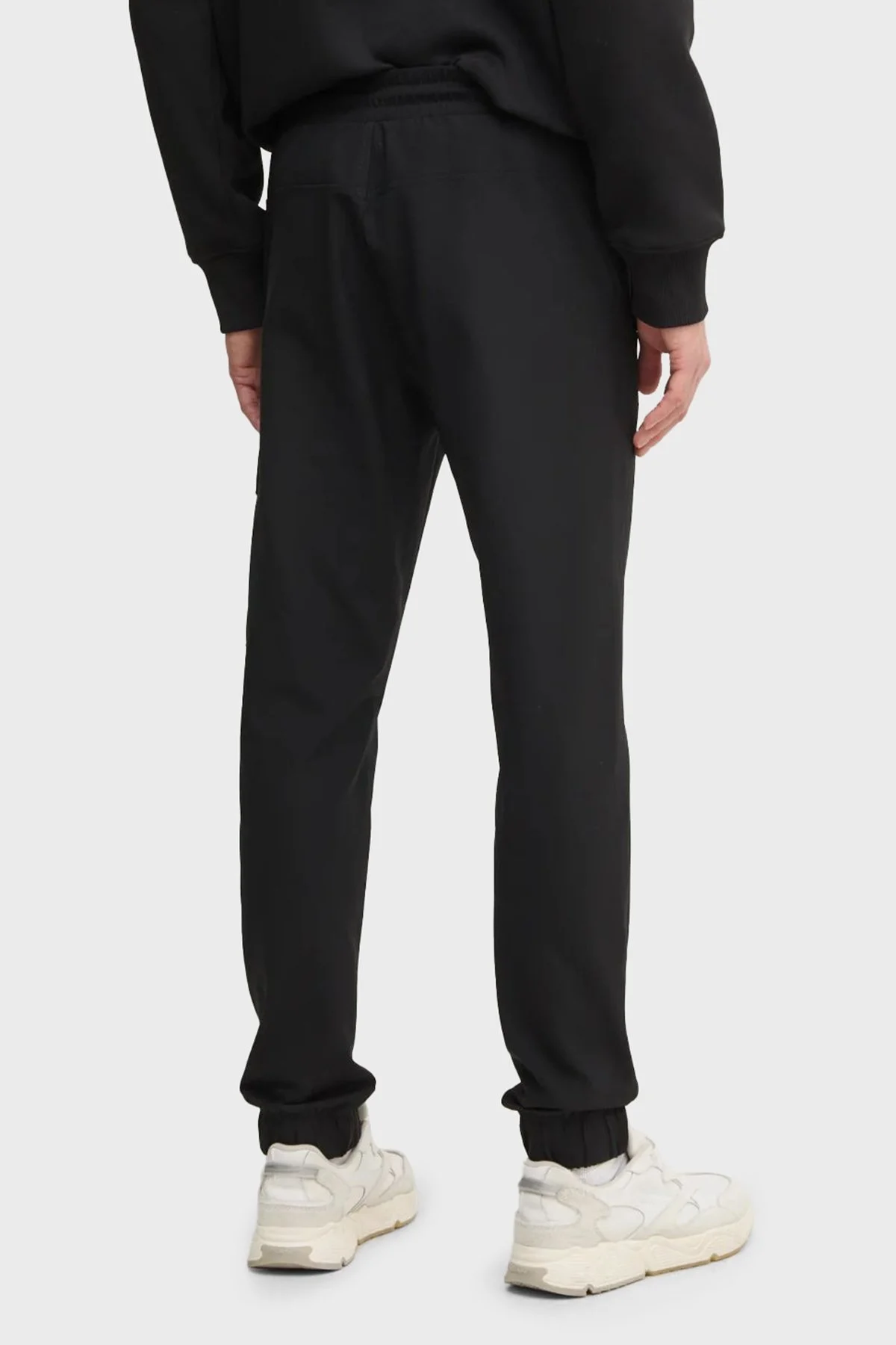 Calvin Klein Regular Fit Ribanalı Paça Kargo J30J326765BEH Erkek Pantolon J30J326765 BEH SİYAH - 5