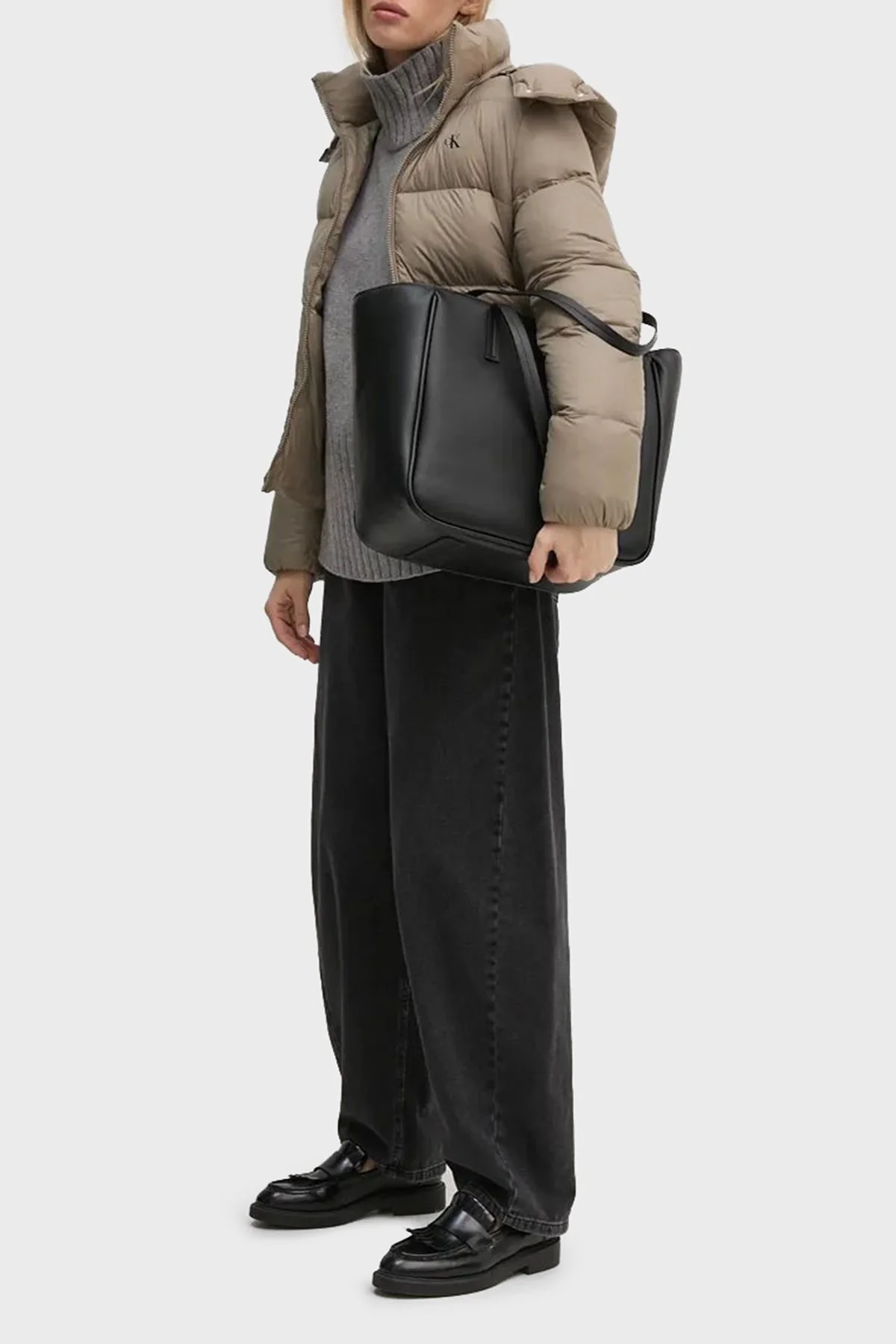 Calvin Klein Regular Fit Su İtici Çıkarılabilir Kapüşonlu Kısa Şişme J20J223571PAV Bayan Mont J20J223571 PAV HAKİ - 2