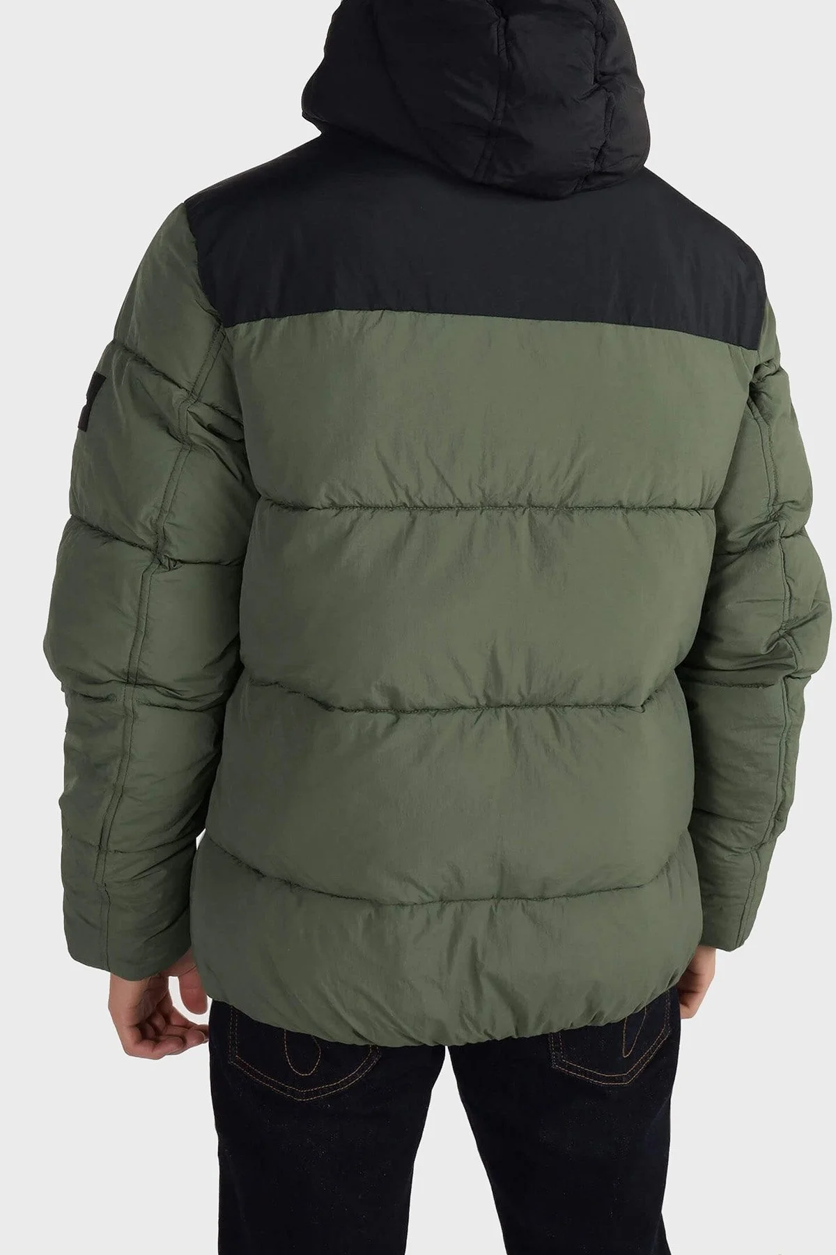 Calvin Klein Regular Fit Yalıtımlı Kapüşonlu Şişme K10K112227LLP Erkek Mont K10K112227 LLP YEŞİL-SİYAH - 2