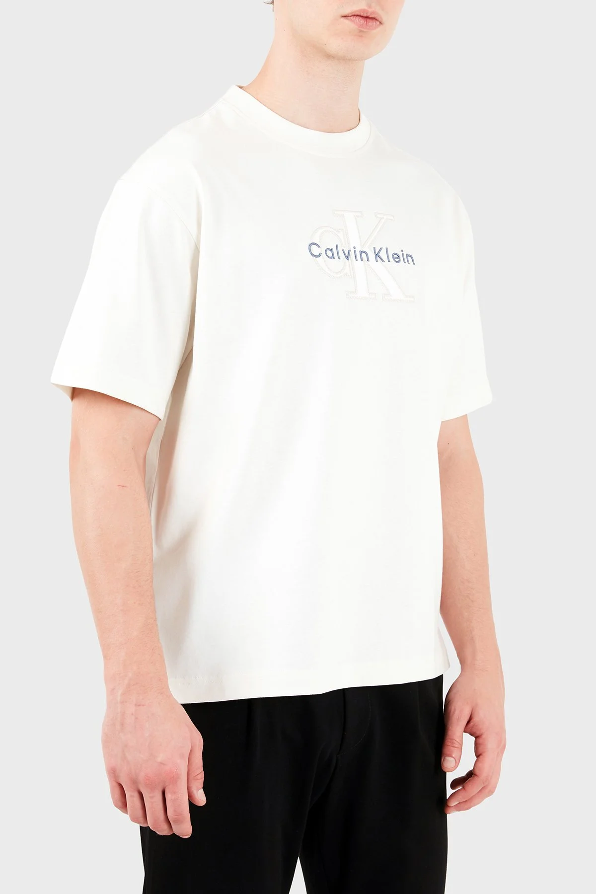 Calvin Klein Relaxed Fit Bisiklet Yaka Logolu Pamuklu T-Shirt LV04RH800GYAS Erkek T Shirt LV04RH800G YAS Krem - 5
