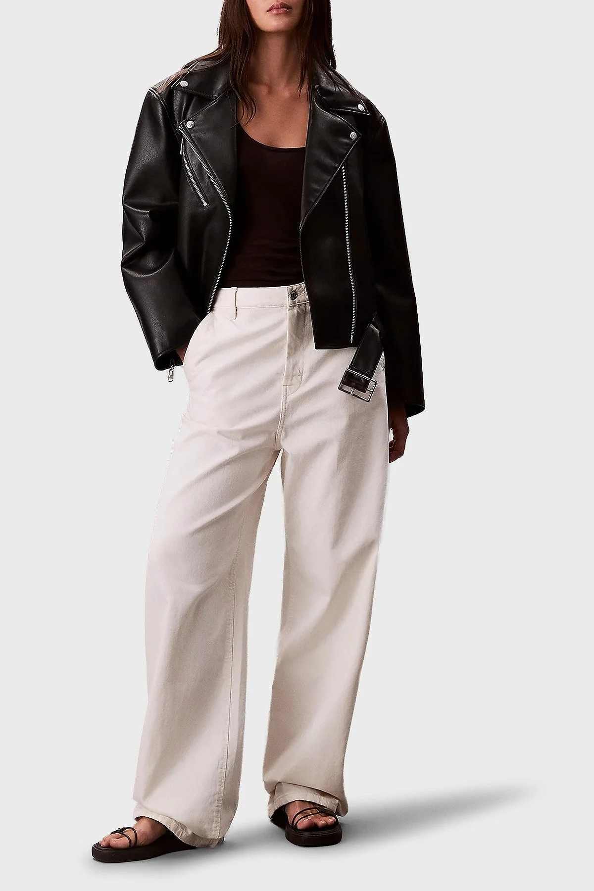 Calvin Klein Relaxed Fit Kemerli Apaş Yaka Biker Deri LV044C532GBAE Bayan Ceket LV044C532G BAE SİYAH - 2