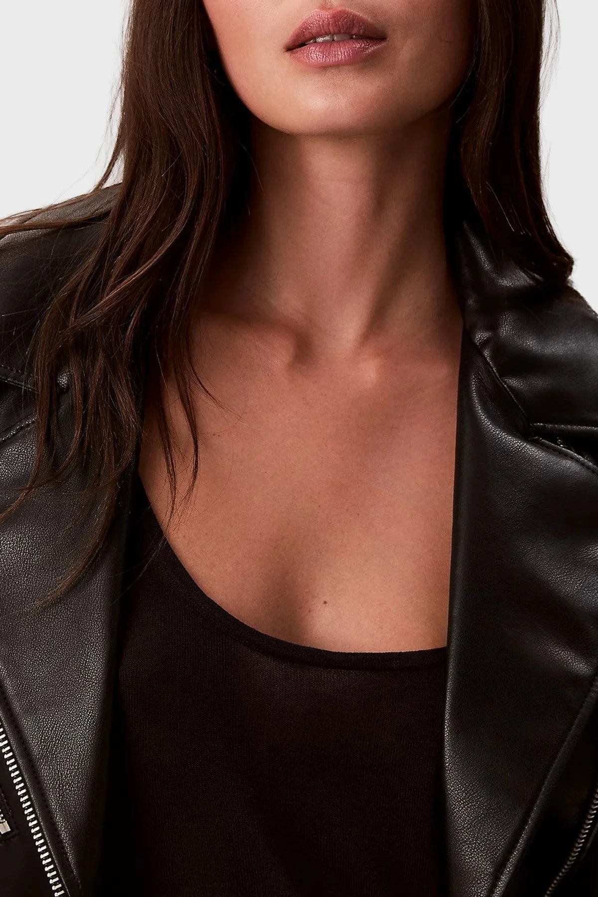Calvin Klein Relaxed Fit Kemerli Apaş Yaka Biker Deri LV044C532GBAE Bayan Ceket LV044C532G BAE SİYAH - 6