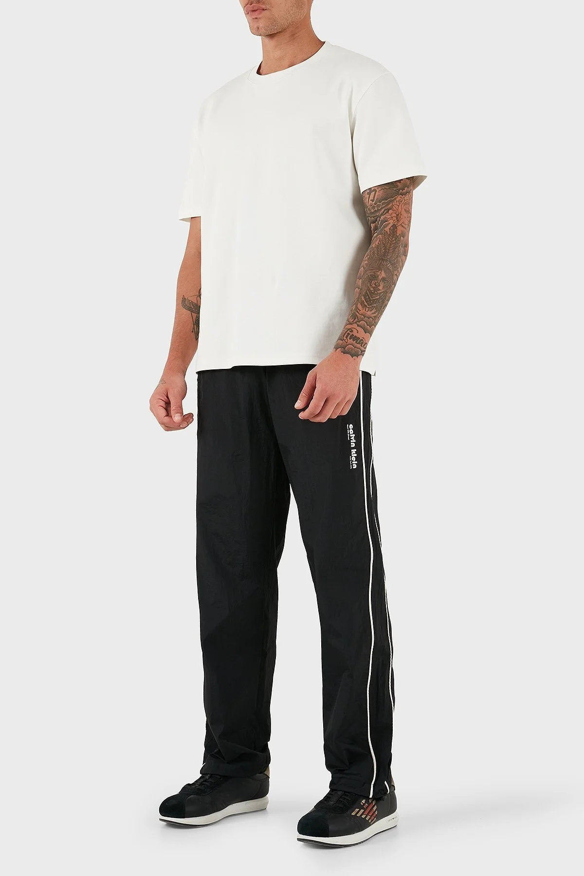 Calvin Klein Relaxed Fit Normal Bel Ribanalı Paça Çizgi Detaylı LV04RC522GUB1 Erkek Pantolon LV04RC522G UB1 SİYAH - 2