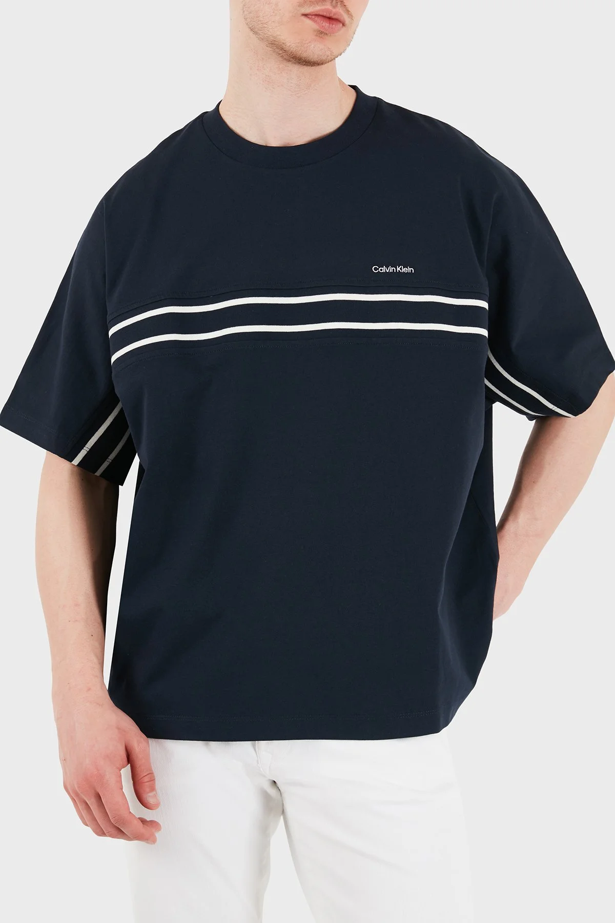 Calvin Klein Şerit Detaylı % 100 Pamuk Bisiklet Yaka LV04RE222GCEF Erkek T Shirt LV04RE222G CEF LACİVERT - 1
