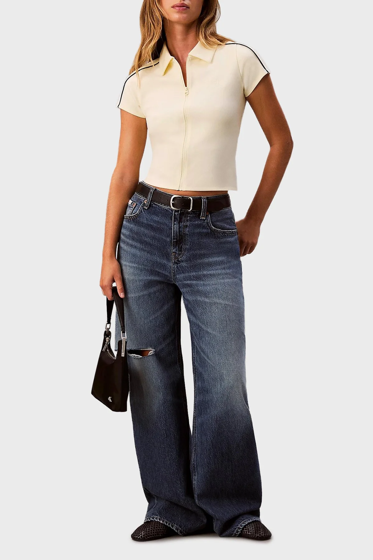 Calvin Klein Şerit Detaylı Slim Fit Fermuarlı Crop LV047E212G2EW Bayan Polo LV047E212G 2EW SARI - 2