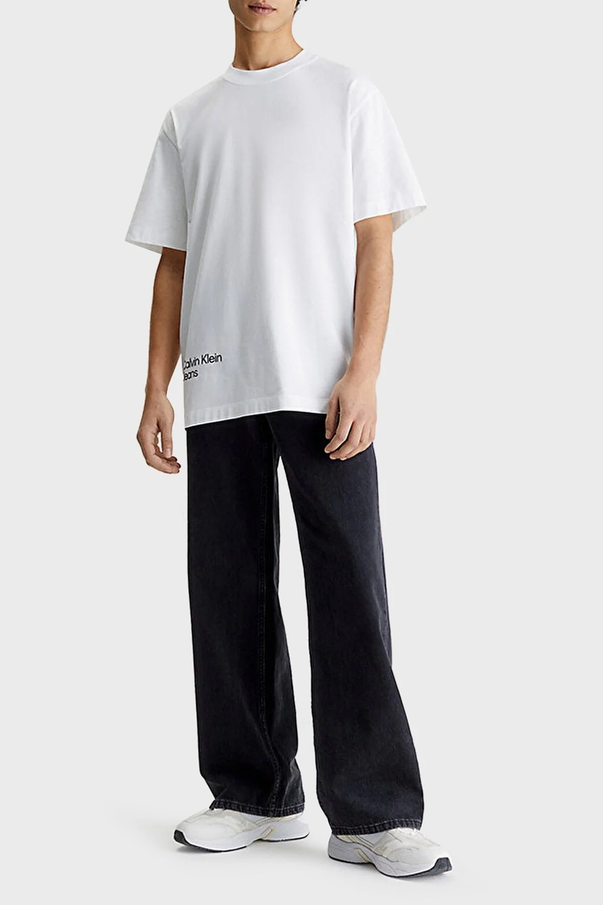 Calvin Klein Sırt Baskılı Bisiklet Yaka Organik Pamuklu Relaxed Fit Erkek T Shirt J30J322881 YAF BEYAZ - 4