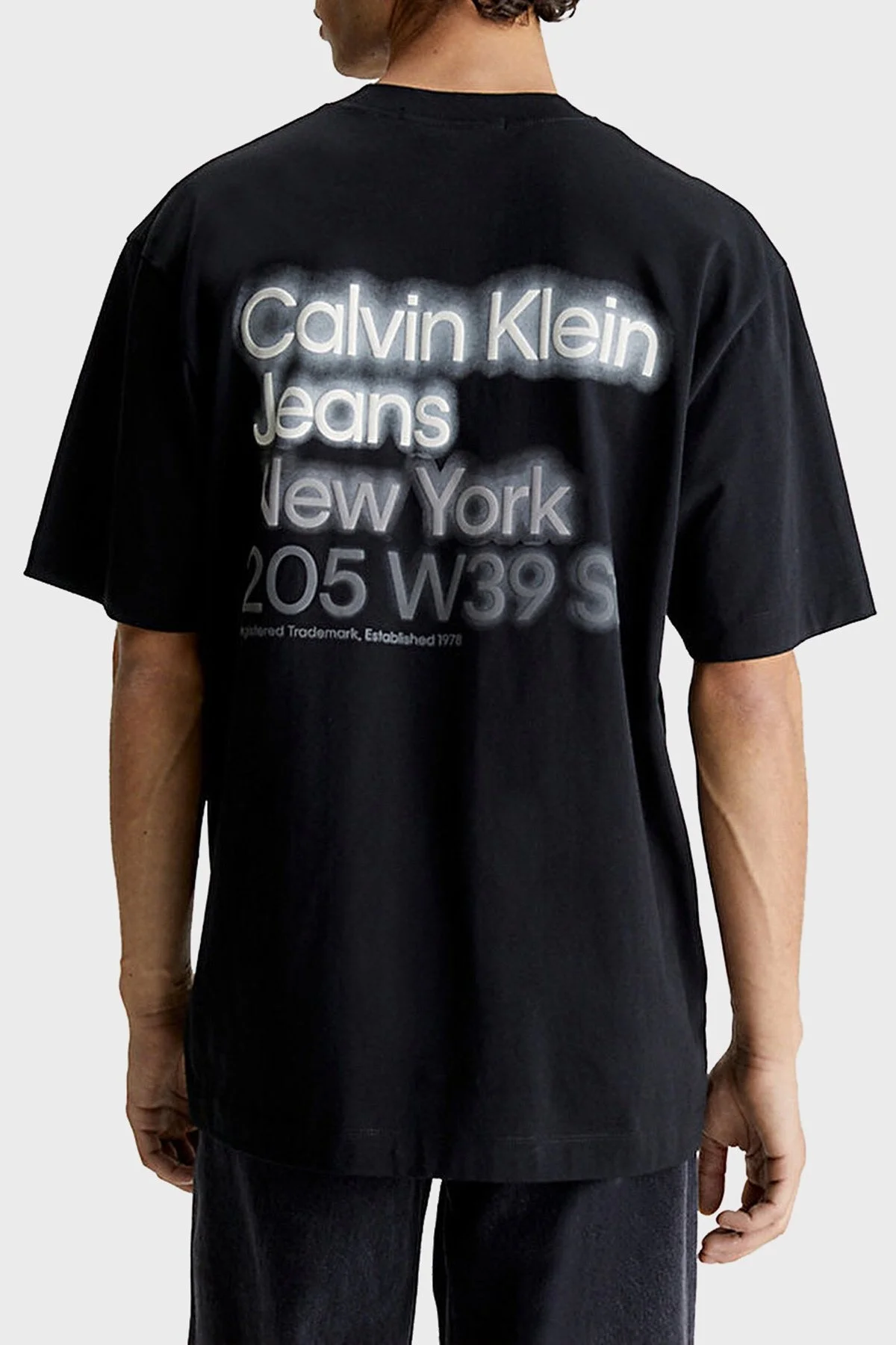 Calvin Klein Sırt Baskılı Bisiklet Yaka Organik Pamuklu Relaxed Fit J30J322881BEH Erkek T Shirt J30J322881 BEH SİYAH - 2