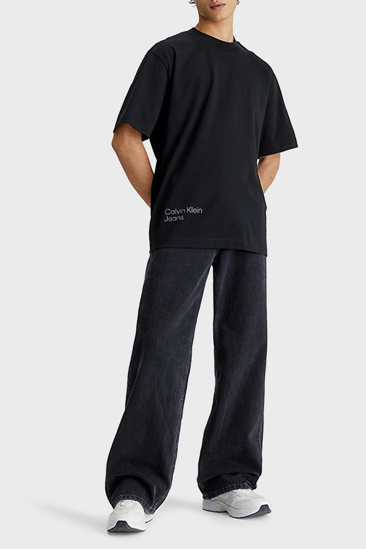 Calvin Klein Sırt Baskılı Bisiklet Yaka Organik Pamuklu Relaxed Fit J30J322881BEH Erkek T Shirt J30J322881 BEH SİYAH - 3