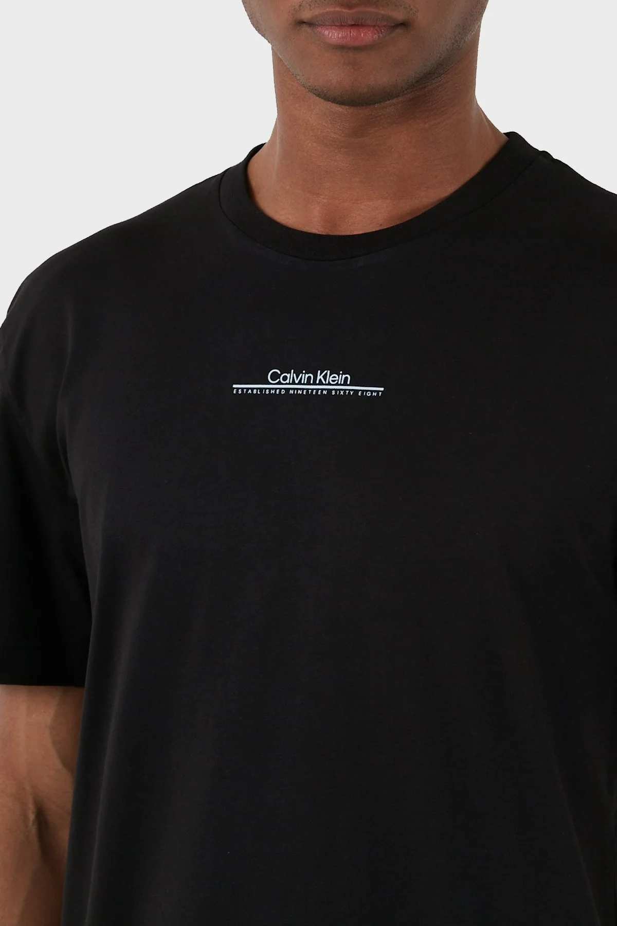 Calvin Klein Sırt Baskılı Bisiklet Yaka Pamuklu Regular Fit K10K112486BEH Erkek T Shirt K10K112486 BEH SİYAH - 5