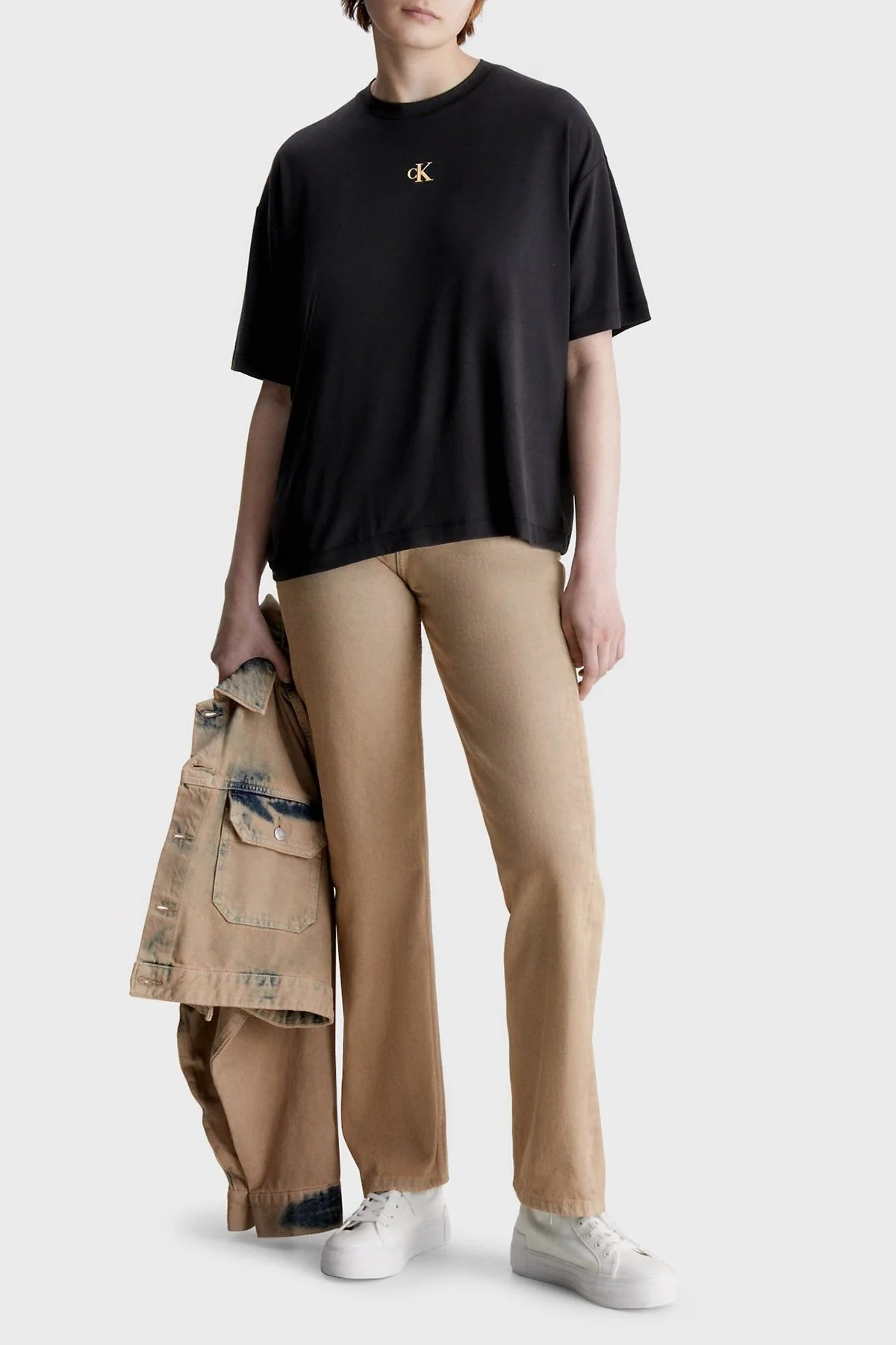 Calvin Klein Sırt Baskılı Bisiklet Yaka Relaxed Fit J20J221733BEH Bayan T Shirt J20J221733 BEH SİYAH - 4