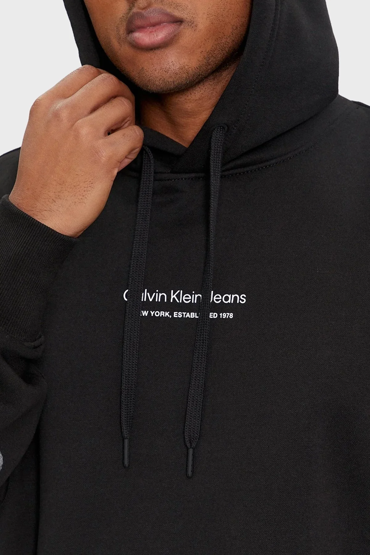 Calvin Klein Sırt Baskılı Kapüşonlu Pamuklu Regular Fit J30J324629BEH Erkek Sweat J30J324629 BEH SİYAH - 4