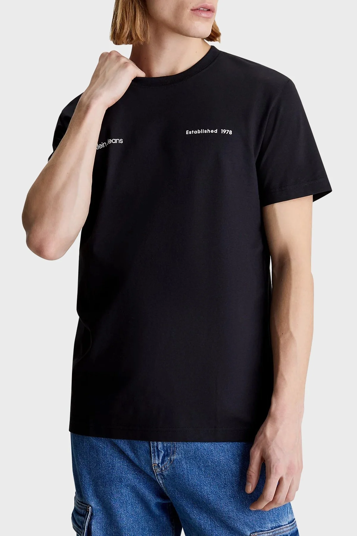 Calvin Klein Sırt Baskılı Pamuklu Bisiklet Yaka Regular Fit J30J325489BEH Erkek T Shirt J30J325489 BEH SİYAH - 1