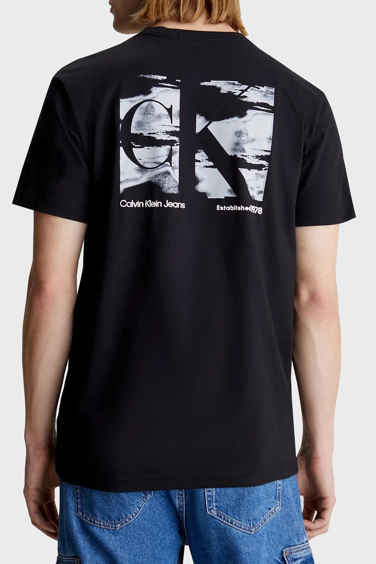 Calvin Klein Sırt Baskılı Pamuklu Bisiklet Yaka Regular Fit J30J325489BEH Erkek T Shirt J30J325489 BEH SİYAH - 2