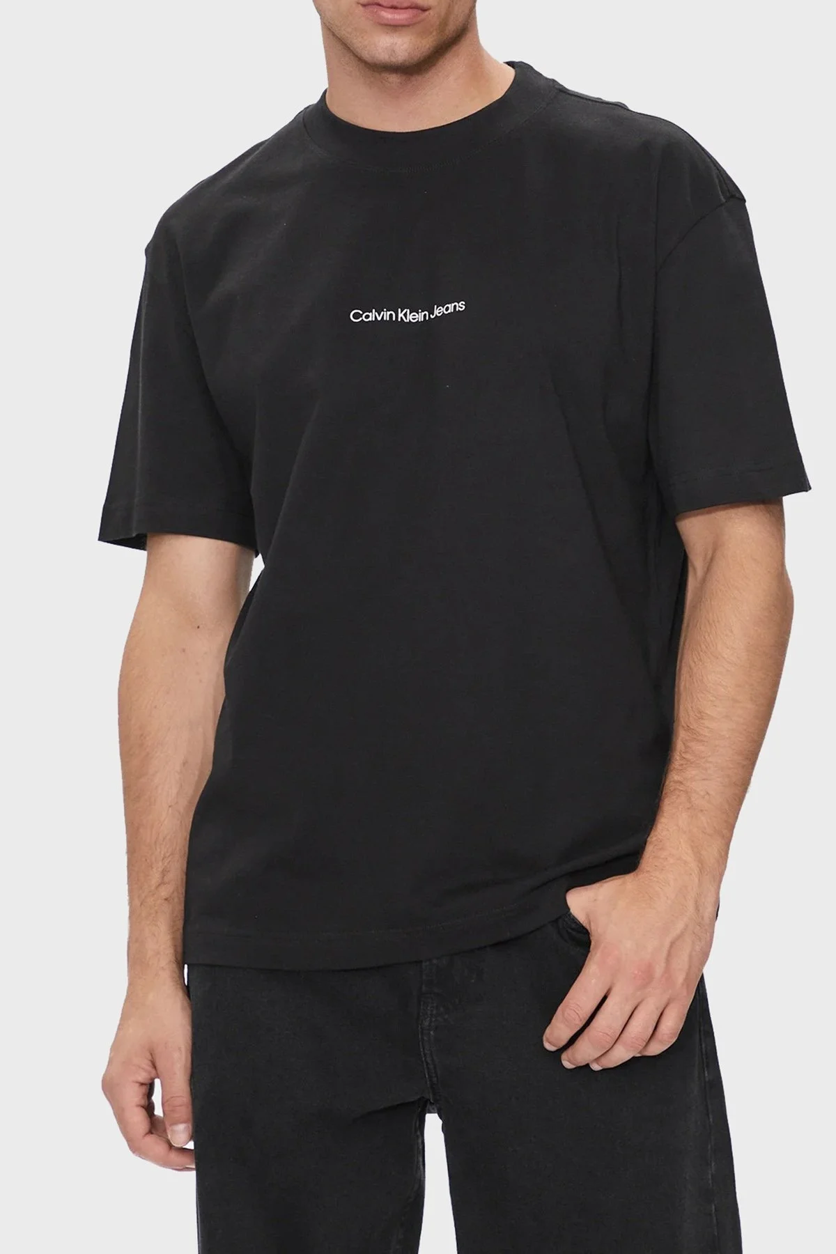 Calvin Klein Sırt Baskılı Relaxed Fit J30J325688BEH Erkek T Shirt J30J325688 BEH SİYAH - 1