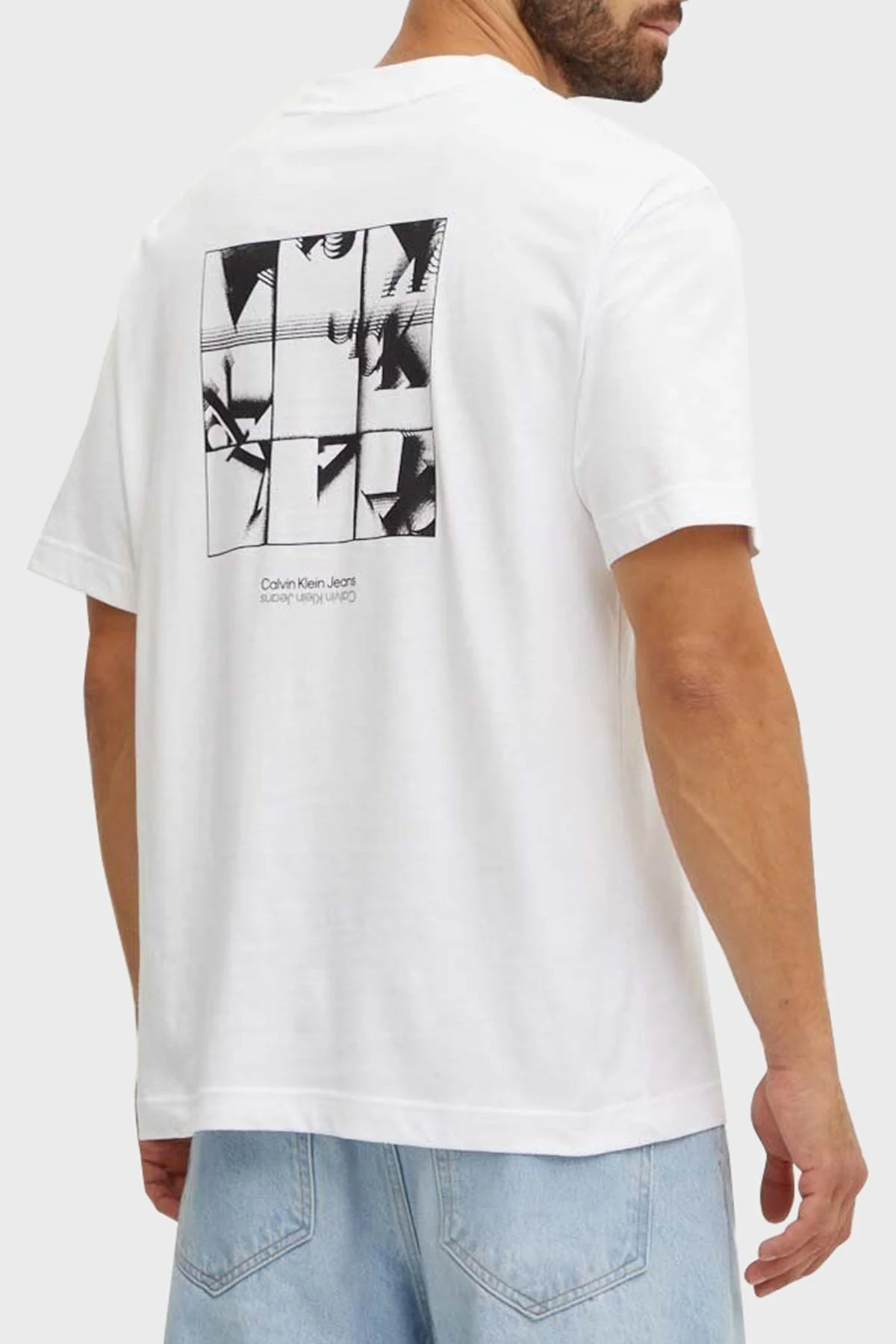 Calvin Klein Sırt Baskılı Relaxed Fit J30J325688YAF Erkek T Shirt J30J325688 YAF BEYAZ - 2