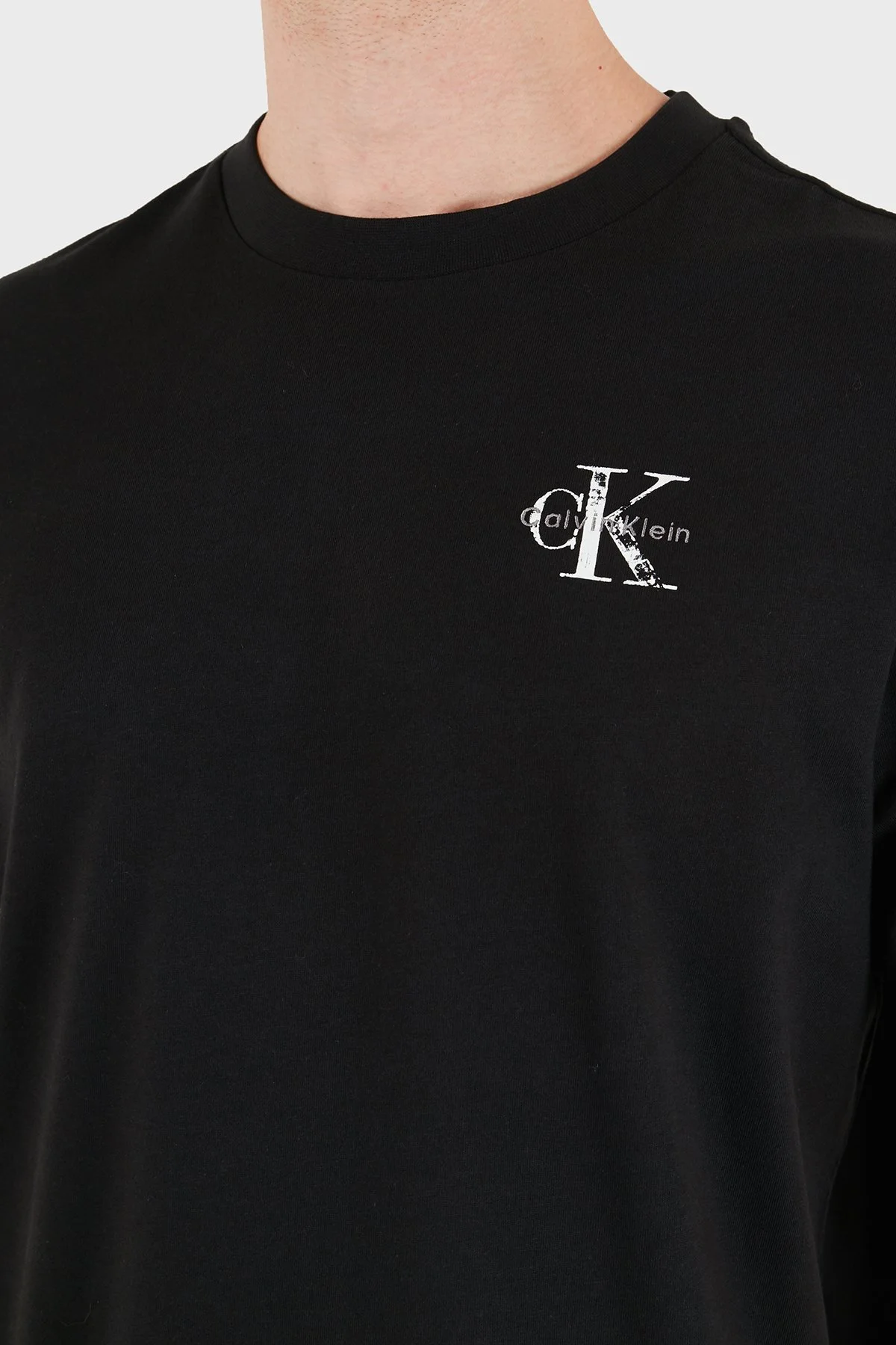 Calvin Klein Sırt Detaylı Pamuklu Bisiklet Yak Erkek T Shirt LV04RH846G UB1 Siyah - 6