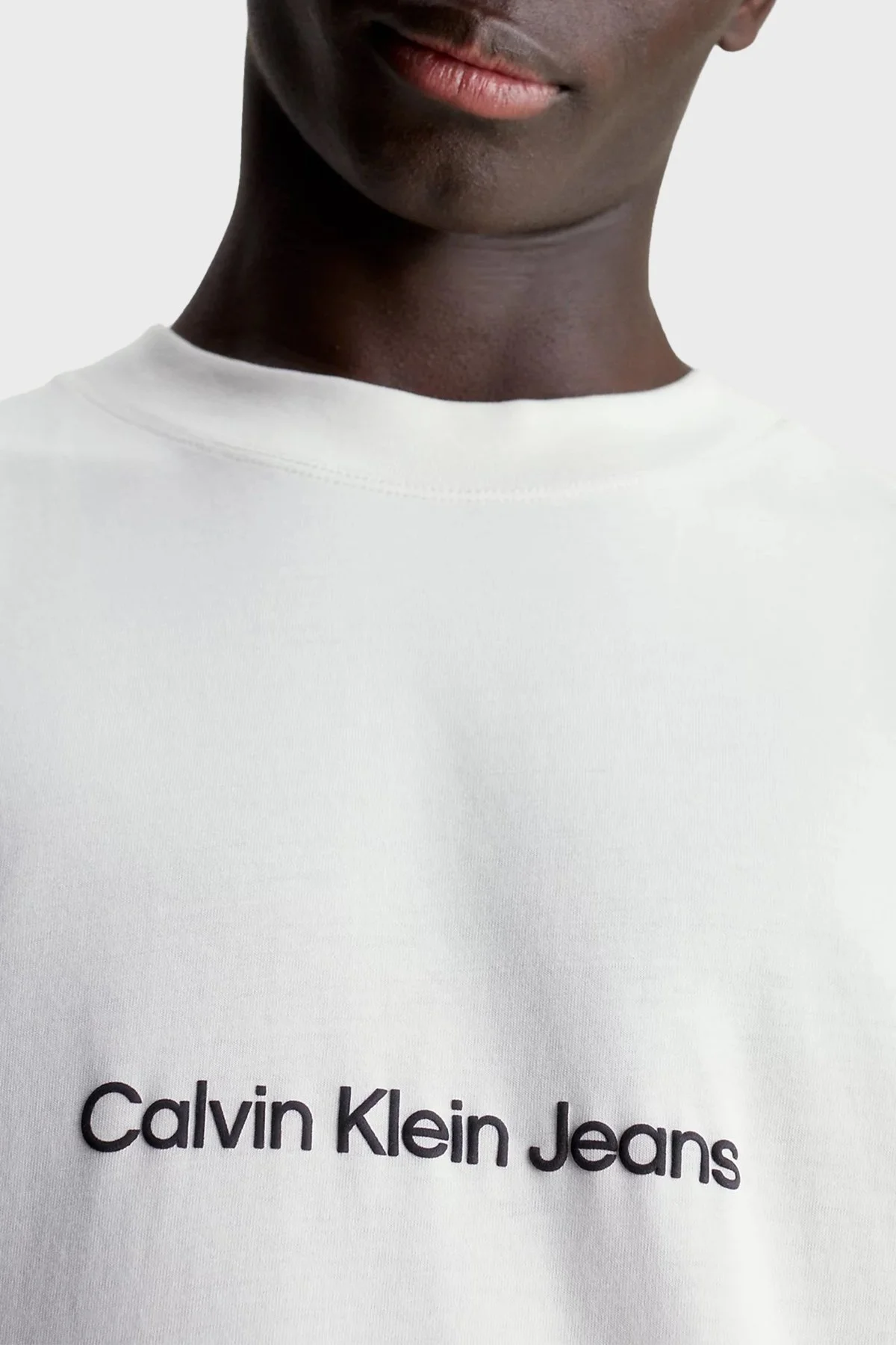 Calvin Klein Sırtı Baskılı Bisiklet Yaka Relaxed Fit Pamuklu Jarse J30J325492CGA Erkek T Shirt J30J325492 CGA TAŞ - 4