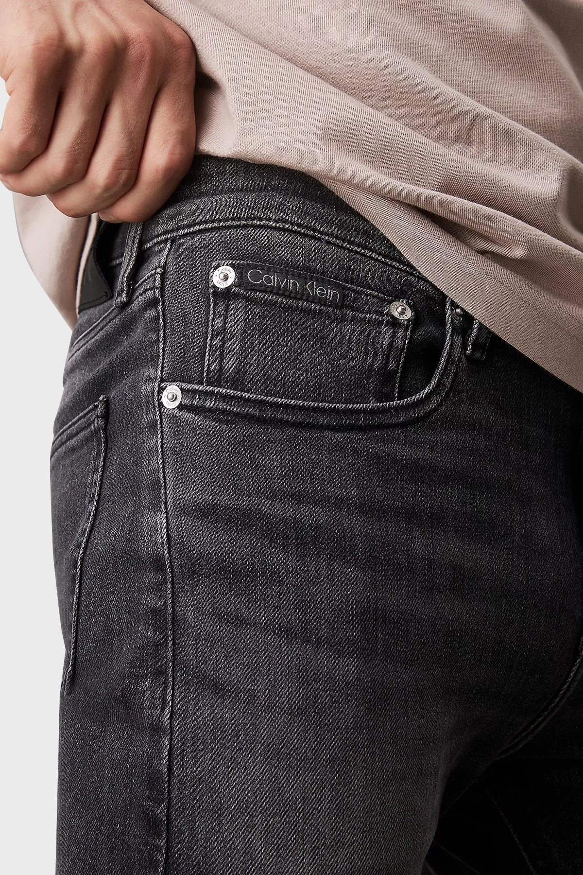 Calvin Klein Skinny Fit Normal Bel Dar Paça Jeans J30J3265281BY Erkek Kot Pantolon J30J326528 1BY SİYAH - 10