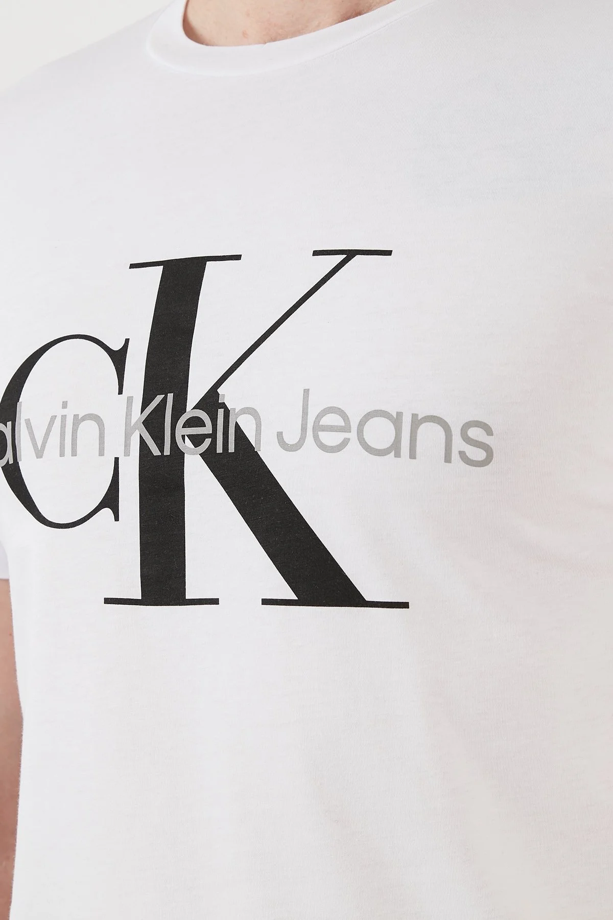 Calvin Klein Slim Fit Bisiklet Yaka % 100 Pamuk Erkek T Shirt J30J320935 YAF BEYAZ - 11