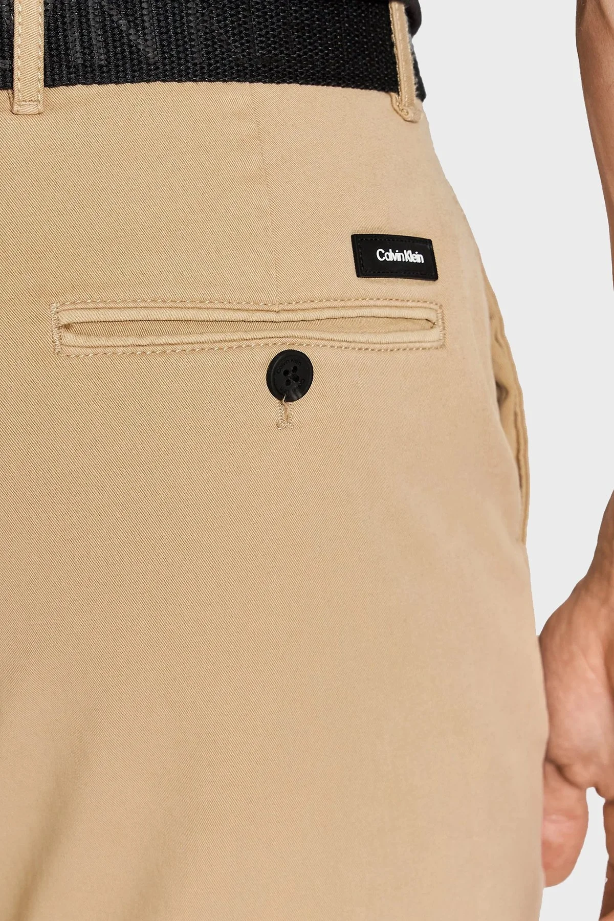 Calvin Klein Slim Fit Kemerli Cepli Organik Pamuklu Erkek Short K10K109443 PF2 BEJ - 4