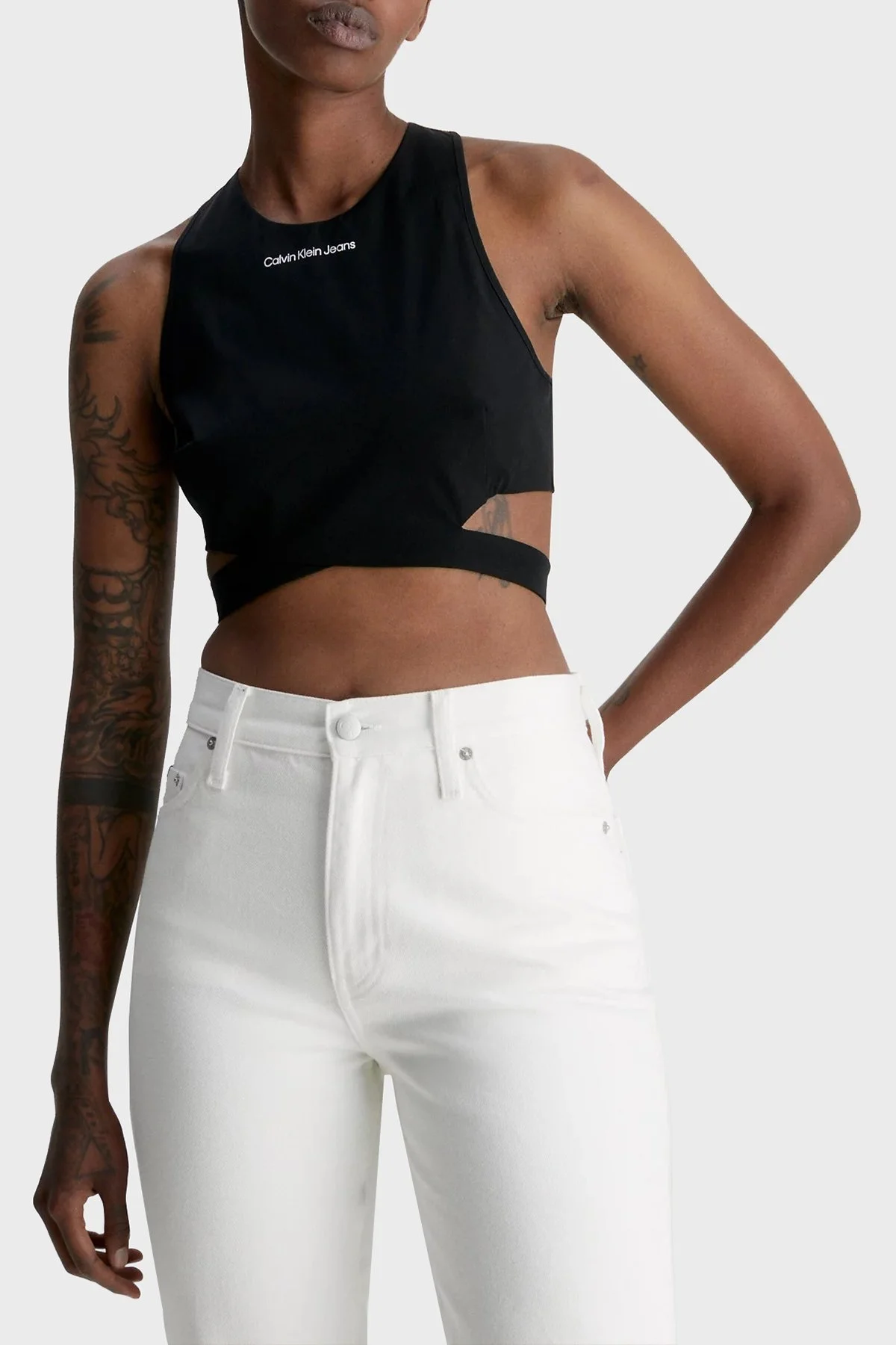 Calvin Klein Slim Fit Sıfır Yaka Crop J20J221068BEH Bayan Top J20J221068 BEH SİYAH - 1