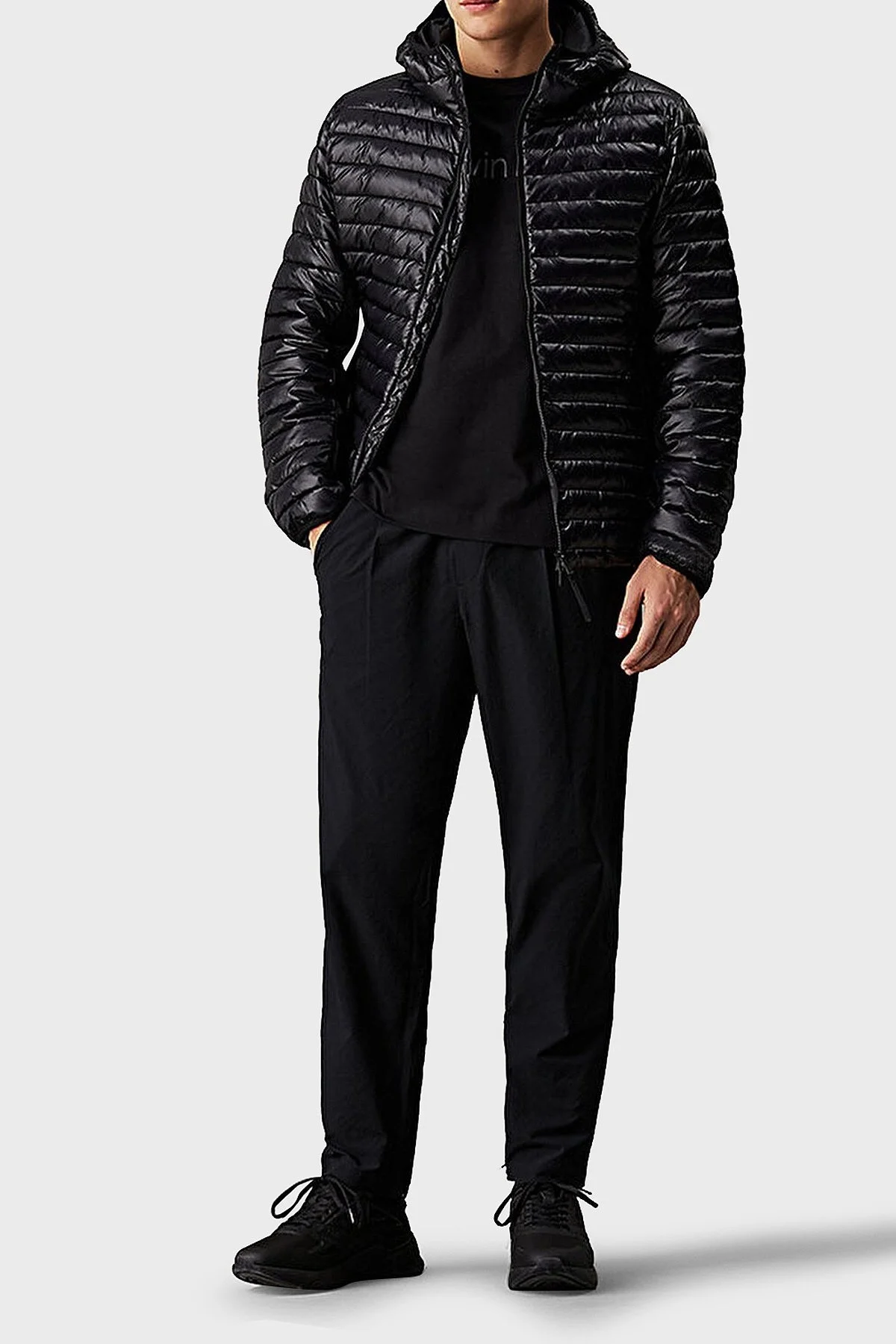 Calvin Klein Slim Fit Su İtici Logolu Kapüşonlu 00GMF4O517BAE Erkek Mont 00GMF4O517 BAE SİYAH - 2