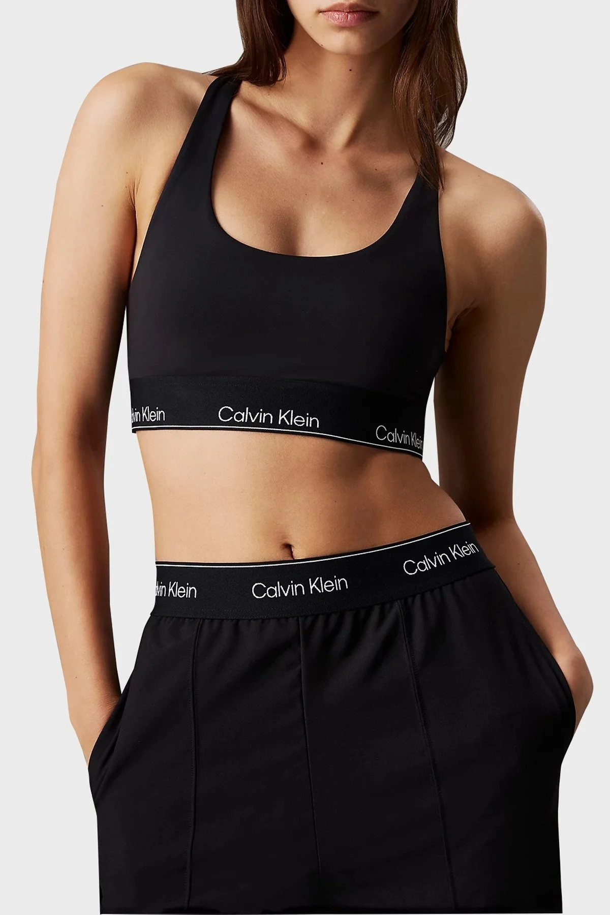 Calvin Klein Streç Logo Baskılı Kalın Askılı Dolgusuz Sporcu i 00GWF4K227BAE Bayan Sütyen 00GWF4K227 BAE SİYAH - 1