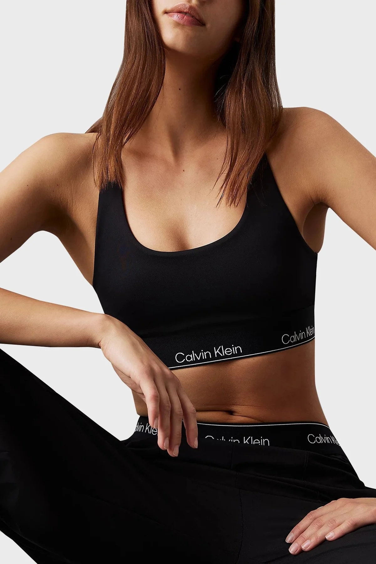 Calvin Klein Streç Logo Baskılı Kalın Askılı Dolgusuz Sporcu i 00GWF4K227BAE Bayan Sütyen 00GWF4K227 BAE SİYAH - 4