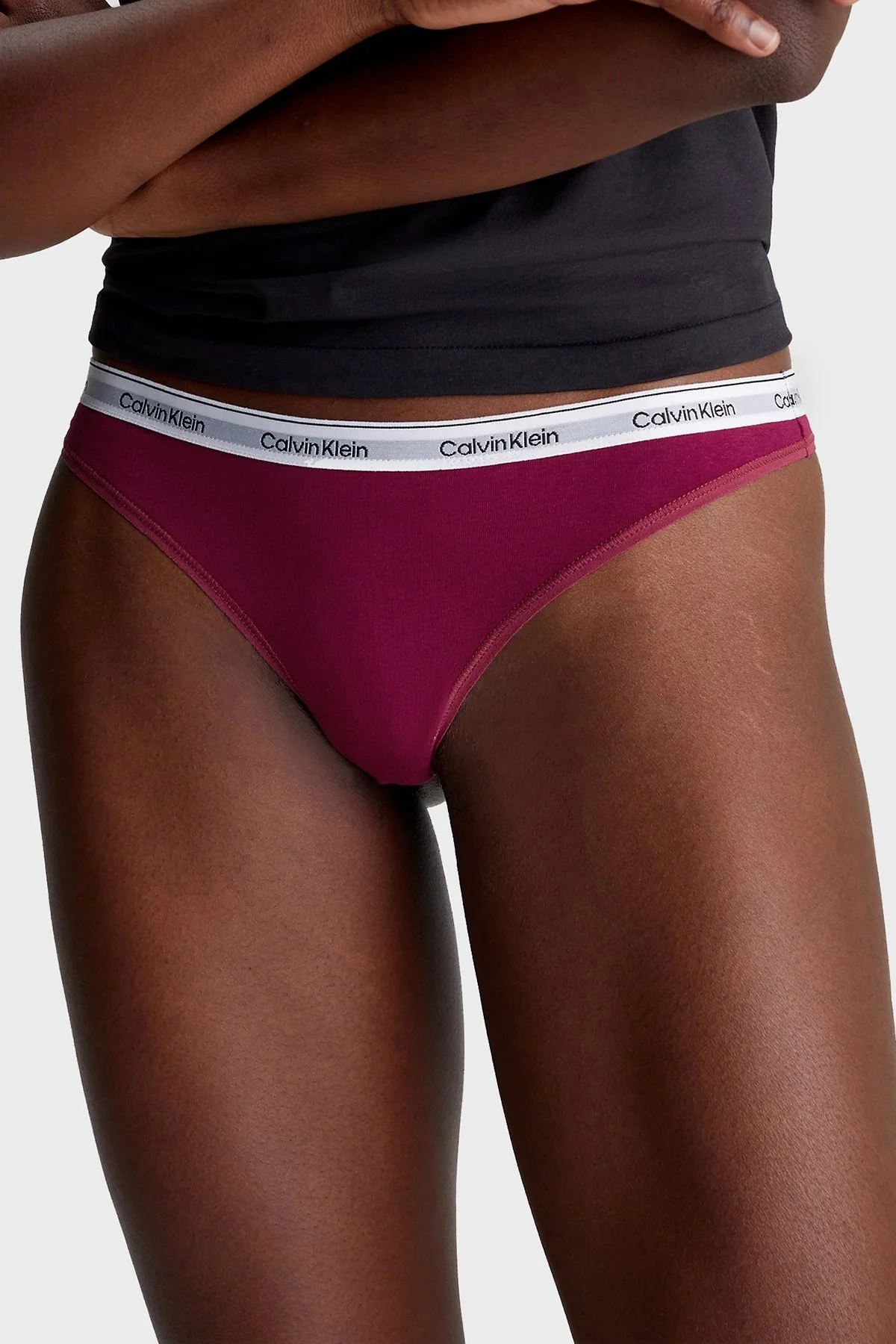 Calvin Klein Streç Pamuklu 3 Pack Tanga 000QD5209ENP6 Bayan Külot 000QD5209E NP6 Bordo-Bej-Siyah - 2