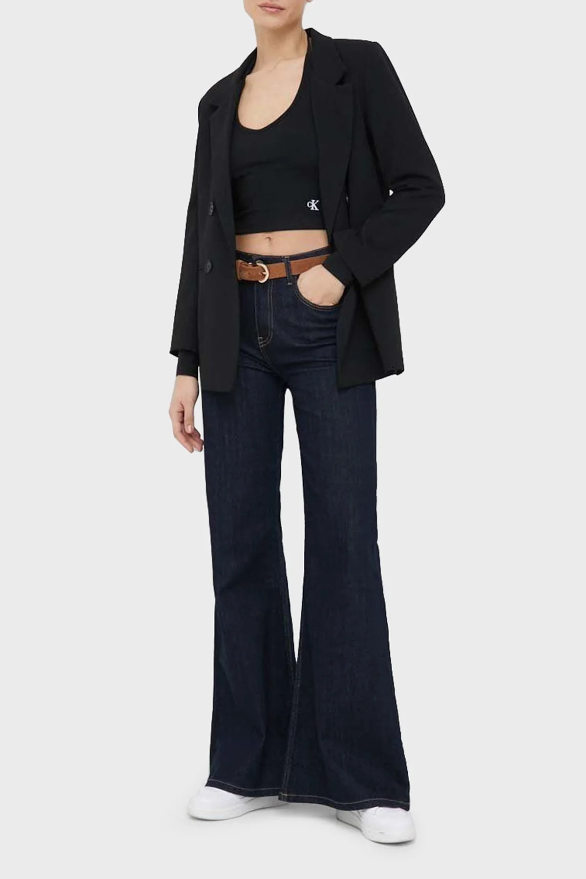 Calvin Klein Streç Pamuklu Çıkarılabilir Üst 2si 1 Arada V Yaka J20J220538BEH Bayan T Shirt J20J220538 BEH SİYAH - 4