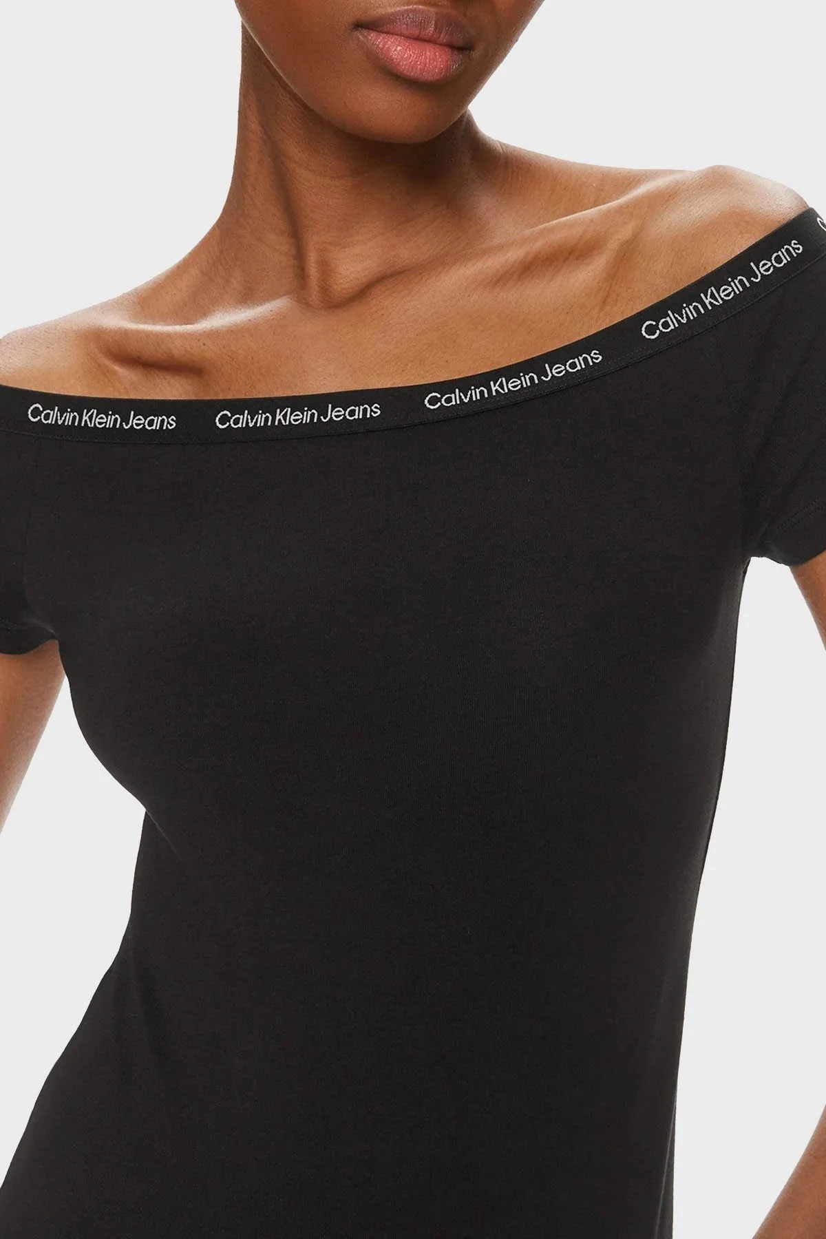 Calvin Klein Streç Pamuklu Fitted Kayık Yaka J20J223098BEH Bayan Top J20J223098 BEH SİYAH - 4