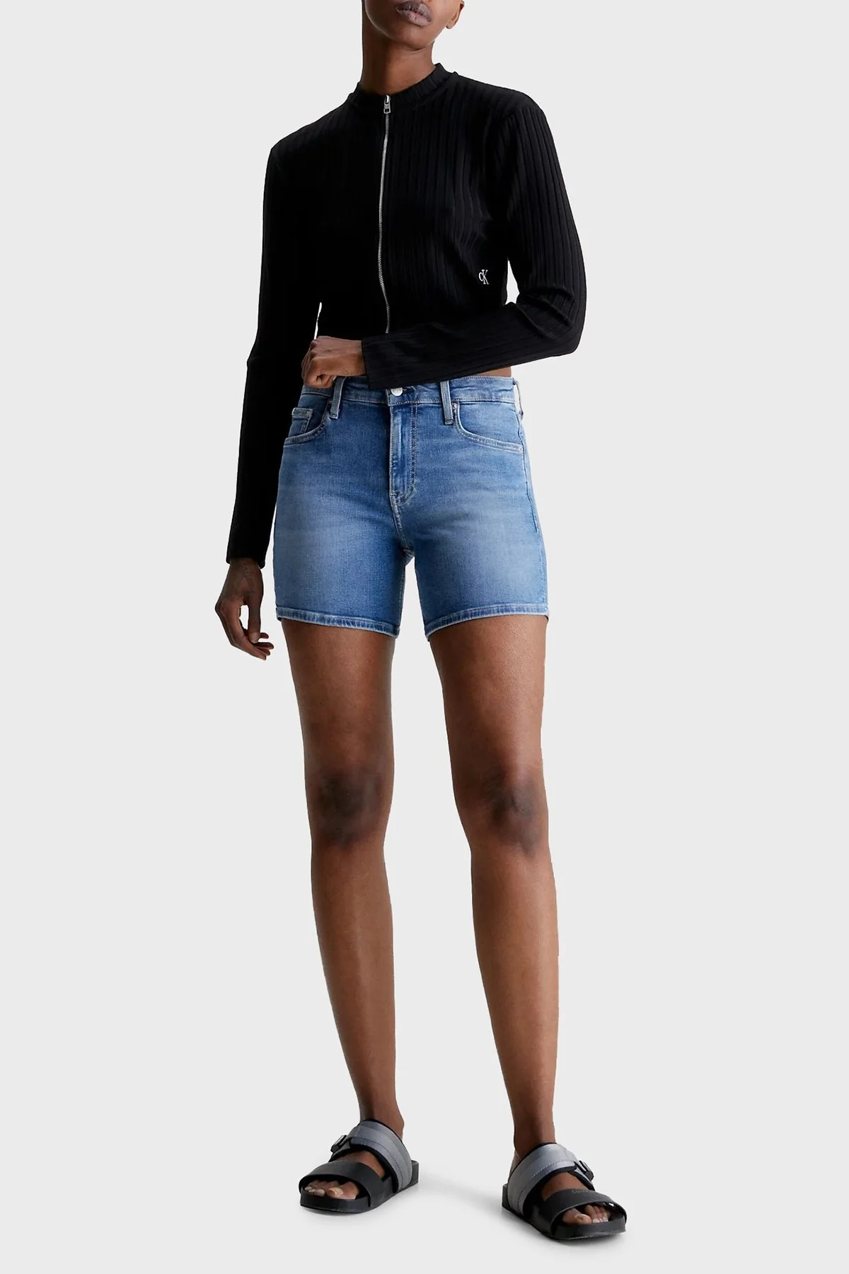 Calvin Klein Streç Pamuklu Normal Bel Regular Fit Denim J20J2206461A4 Bayan Short J20J220646 1A4 MAVİ - 4