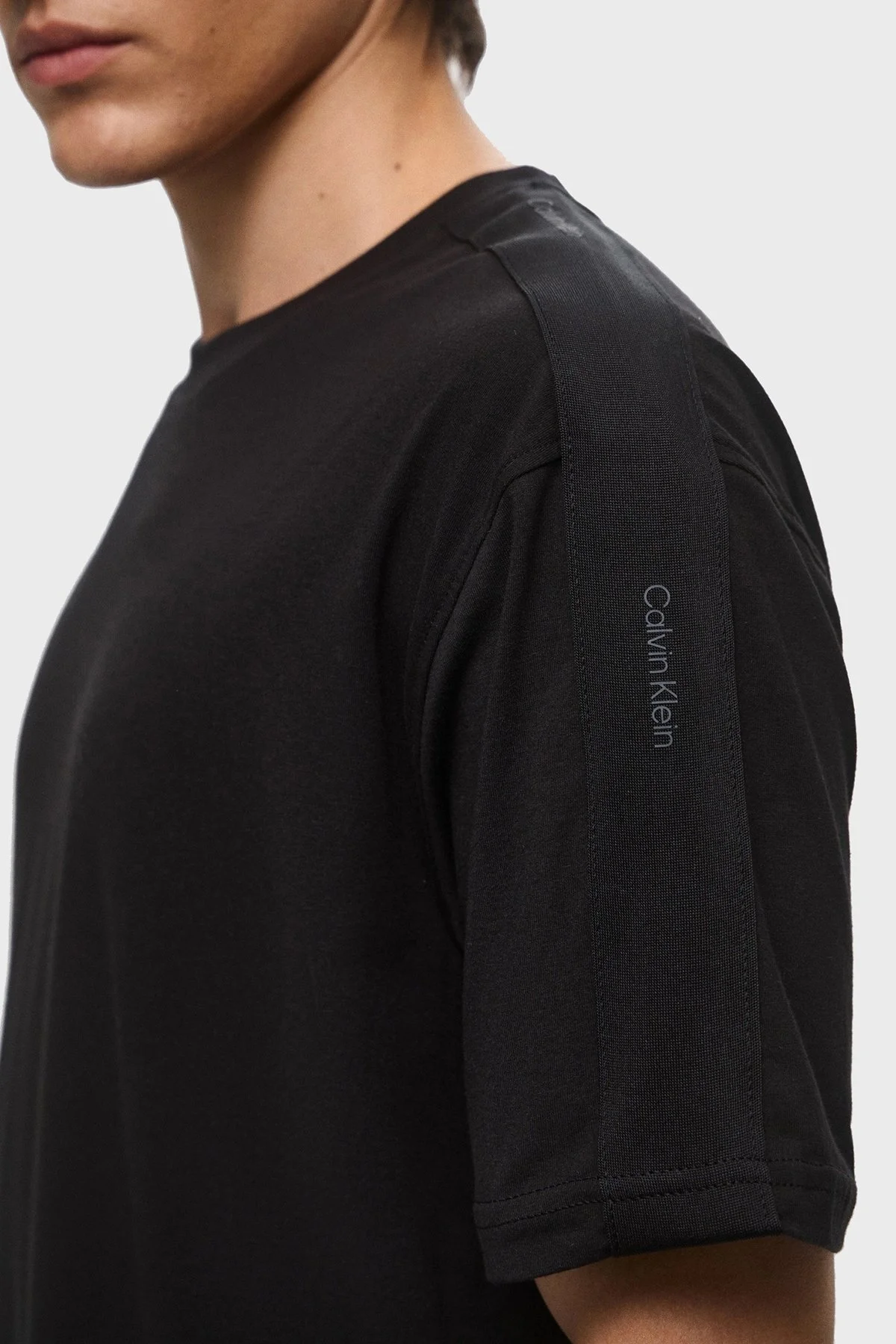 Calvin Klein Streç Pamuklu Relaxed Fit Bisiklet Yaka LVGMS5K177UB1 Erkek T Shirt LVGMS5K177 UB1 SİYAH - 10