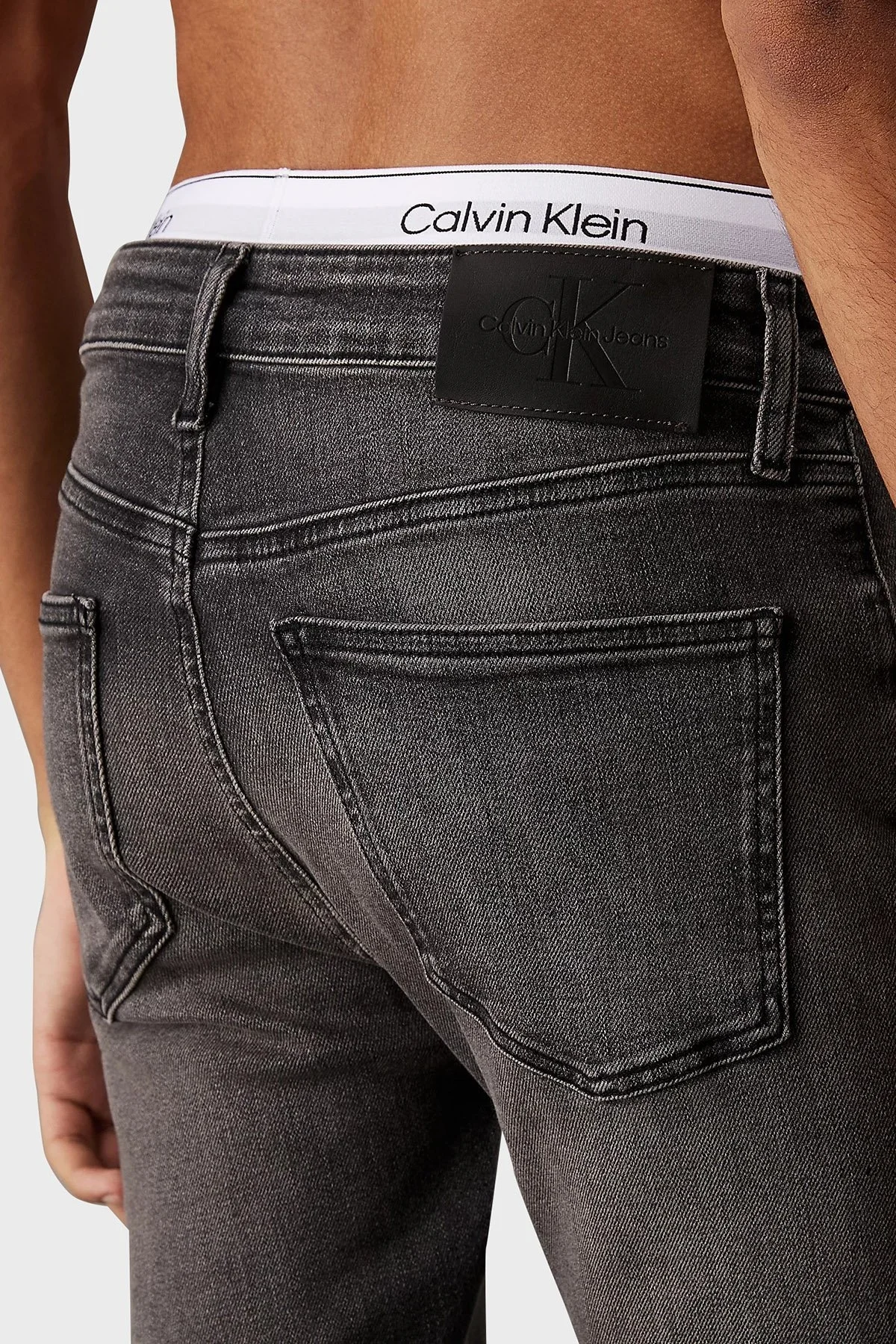 Calvin Klein Streç Pamuklu Skinny Fit Düşük Bel Dar Paça Jeans J30J3271501BY Erkek Kot Pantolon J30J327150 1BY SİYAH - 10
