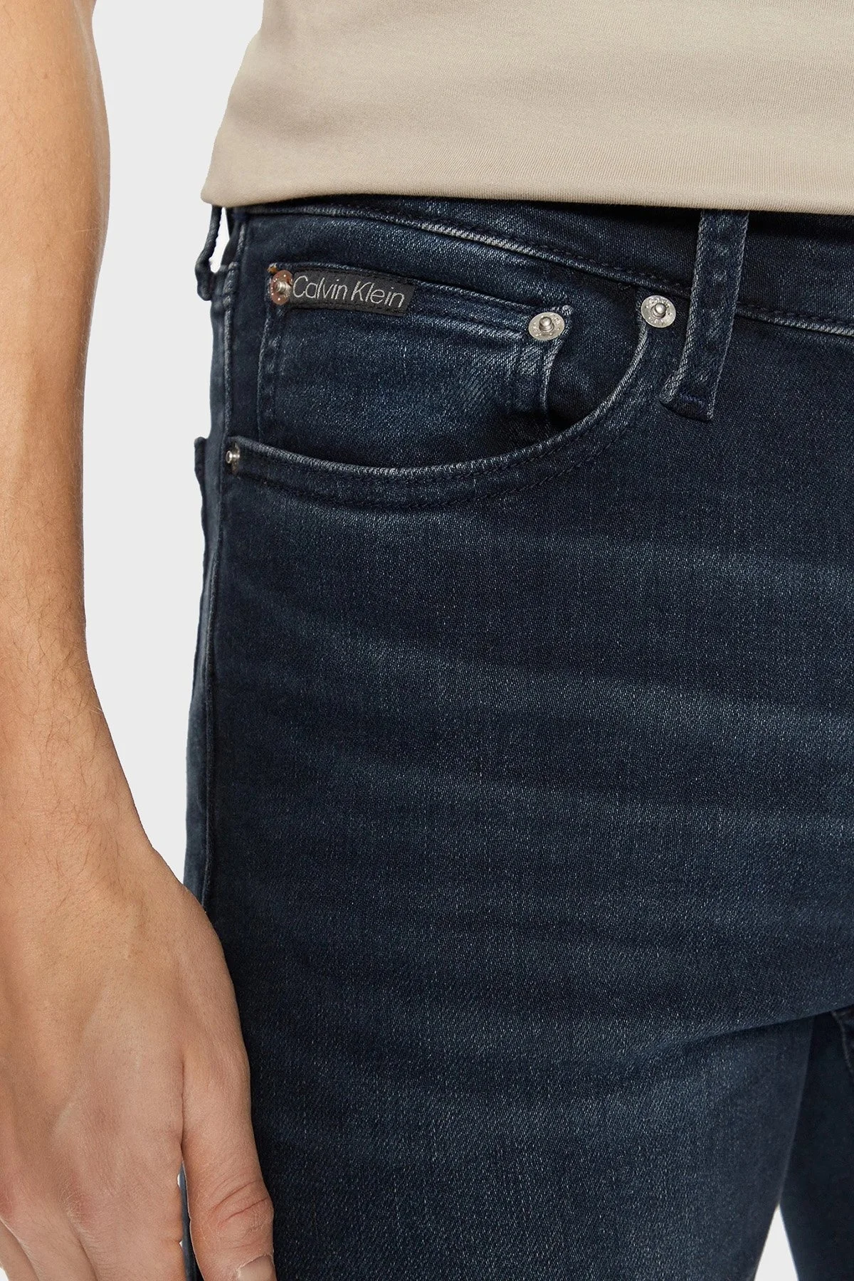 Calvin Klein Streç Pamuklu Skinny Fit Normal Bel Dar Paça Jeans J30J3265261BY Erkek Kot Pantolon J30J326526 1BY SİYAH - 9