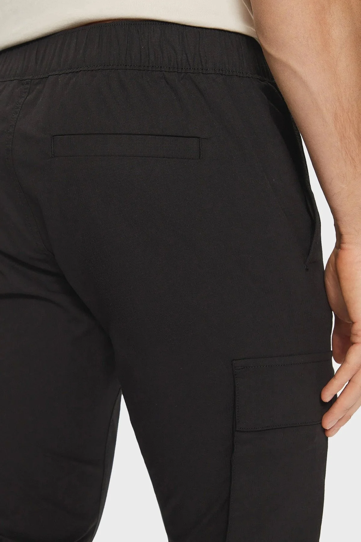 Calvin Klein Streç Pamuklu Skinny Fit Normal Bel Jogger J30J327614BEH Erkek Pantolon J30J327614 BEH SİYAH - 10