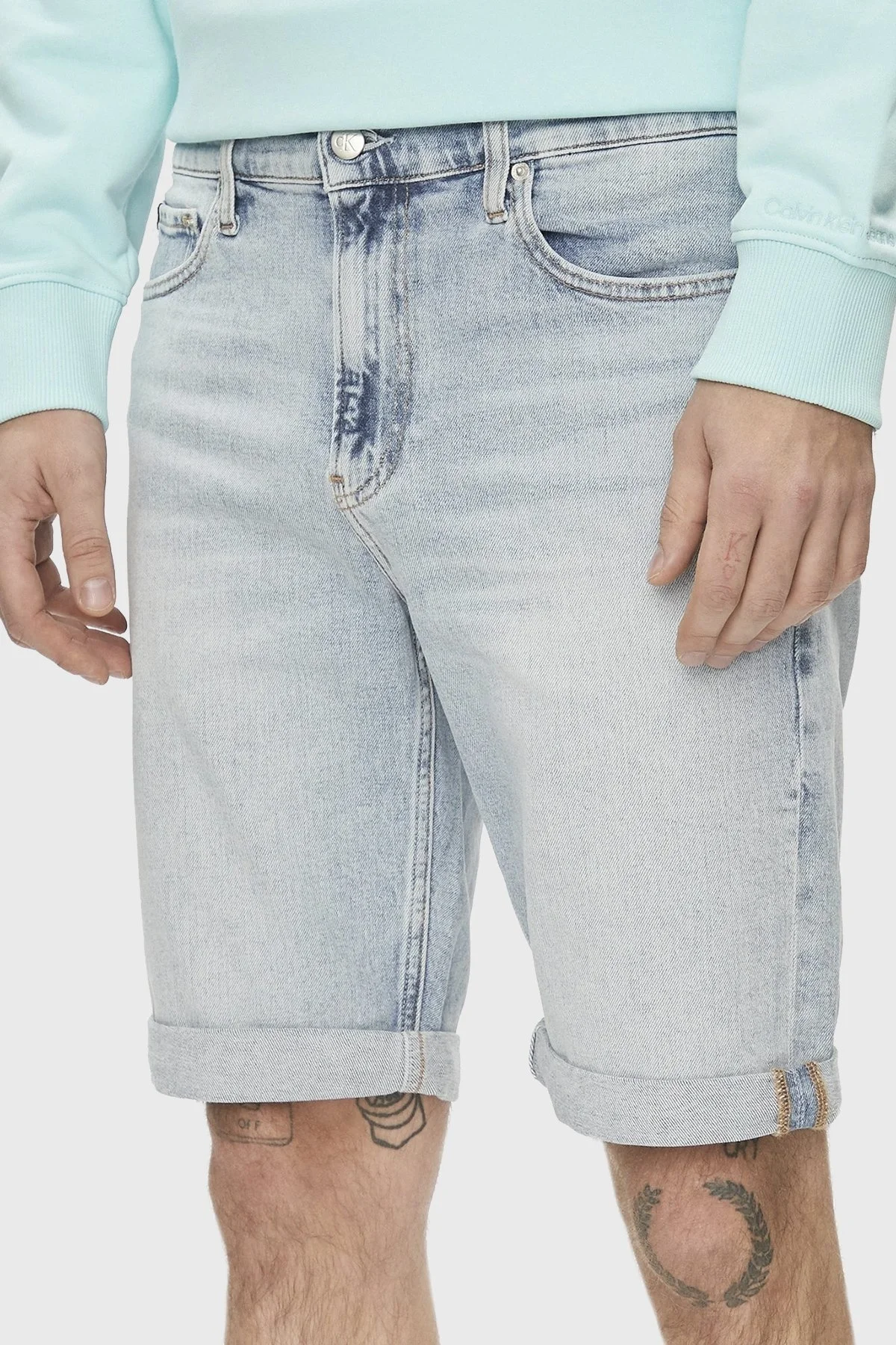 Calvin Klein Streç Pamuklu Slim Fit Denim J30J3248711AA Erkek Short J30J324871 1AA AÇIK MAVİ - 1