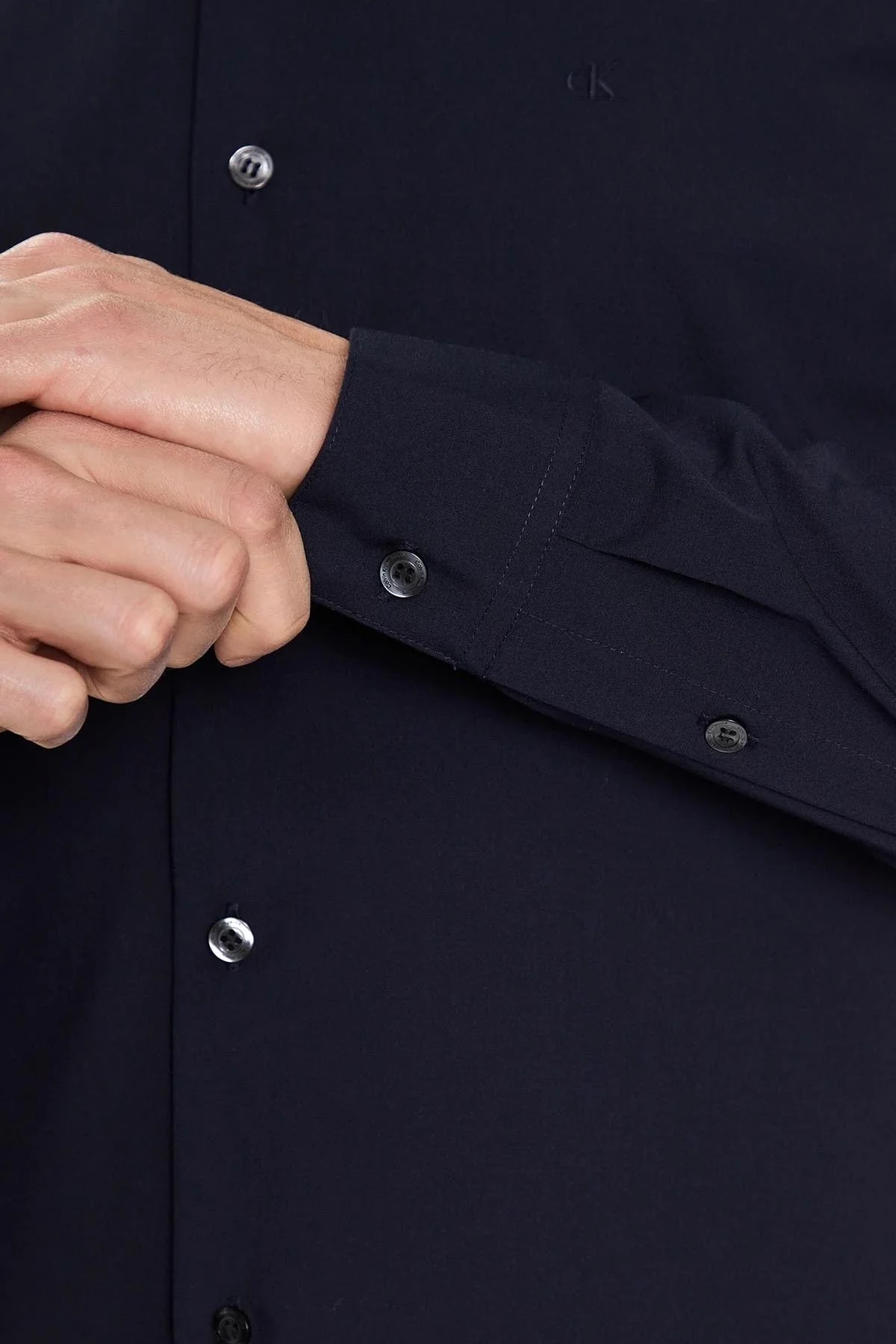 Calvin Klein Streç Pamuklu Slim Fit Poplin J30J319065CHW Erkek Gömlek J30J319065 CHW LACİVERT - 4