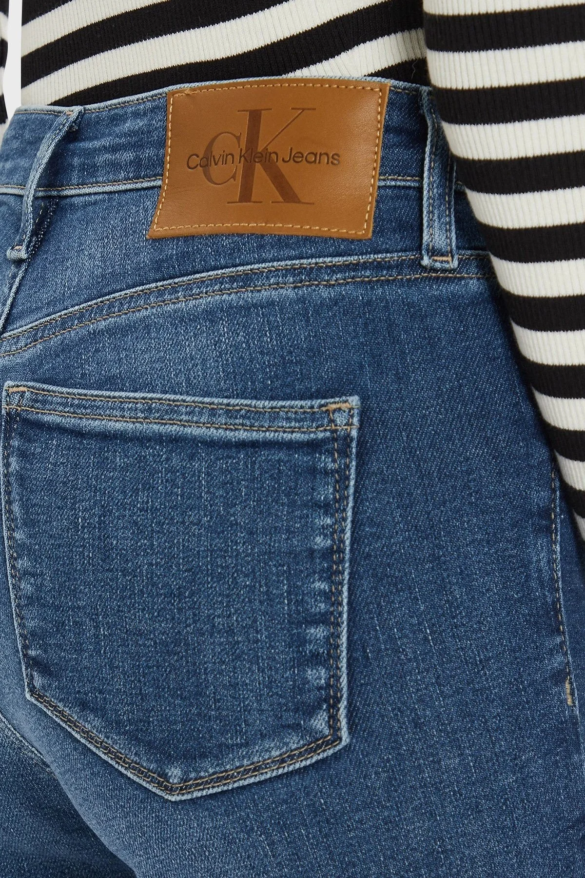 Calvin Klein Streç Pamuklu Süper Skinny Fit Jeans J20J2240371A4 Bayan Kot Pantolon J20J224037 1A4 MAVİ - 4