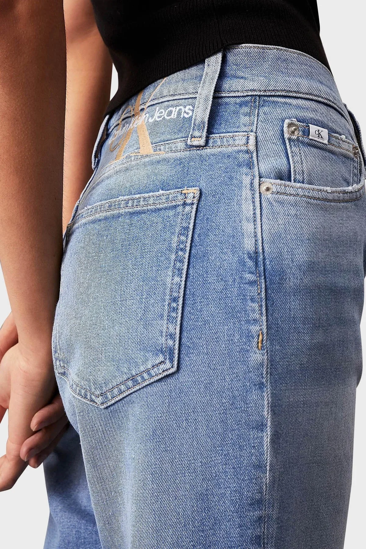 Calvin Klein Streç Yüksek Bel Slim Fit Jeans J20J2227641AA Bayan Kot Pantolon J20J222764 1AA AÇIK MAVİ - 5